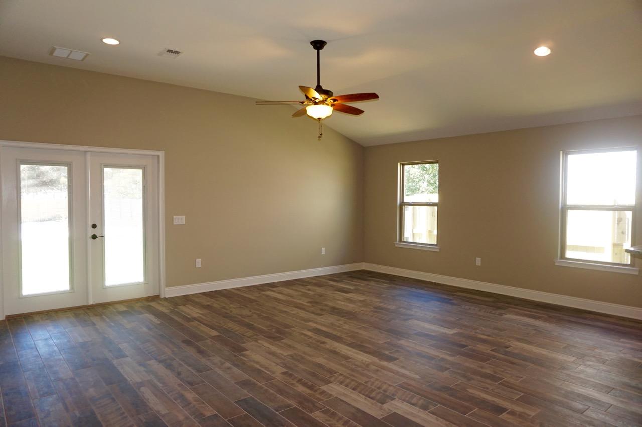 NAVARRE S/D 2ND ADDN - Residential