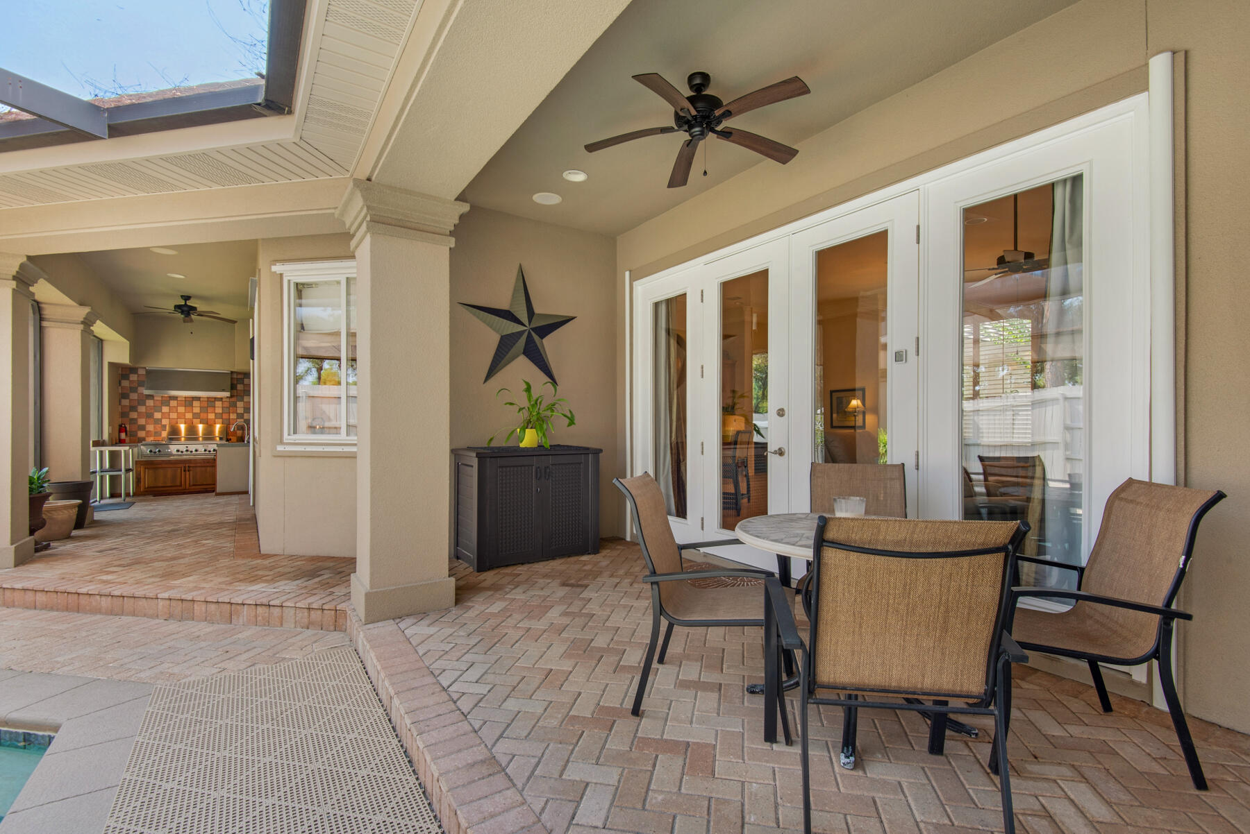 TROON DRIVE - Residential