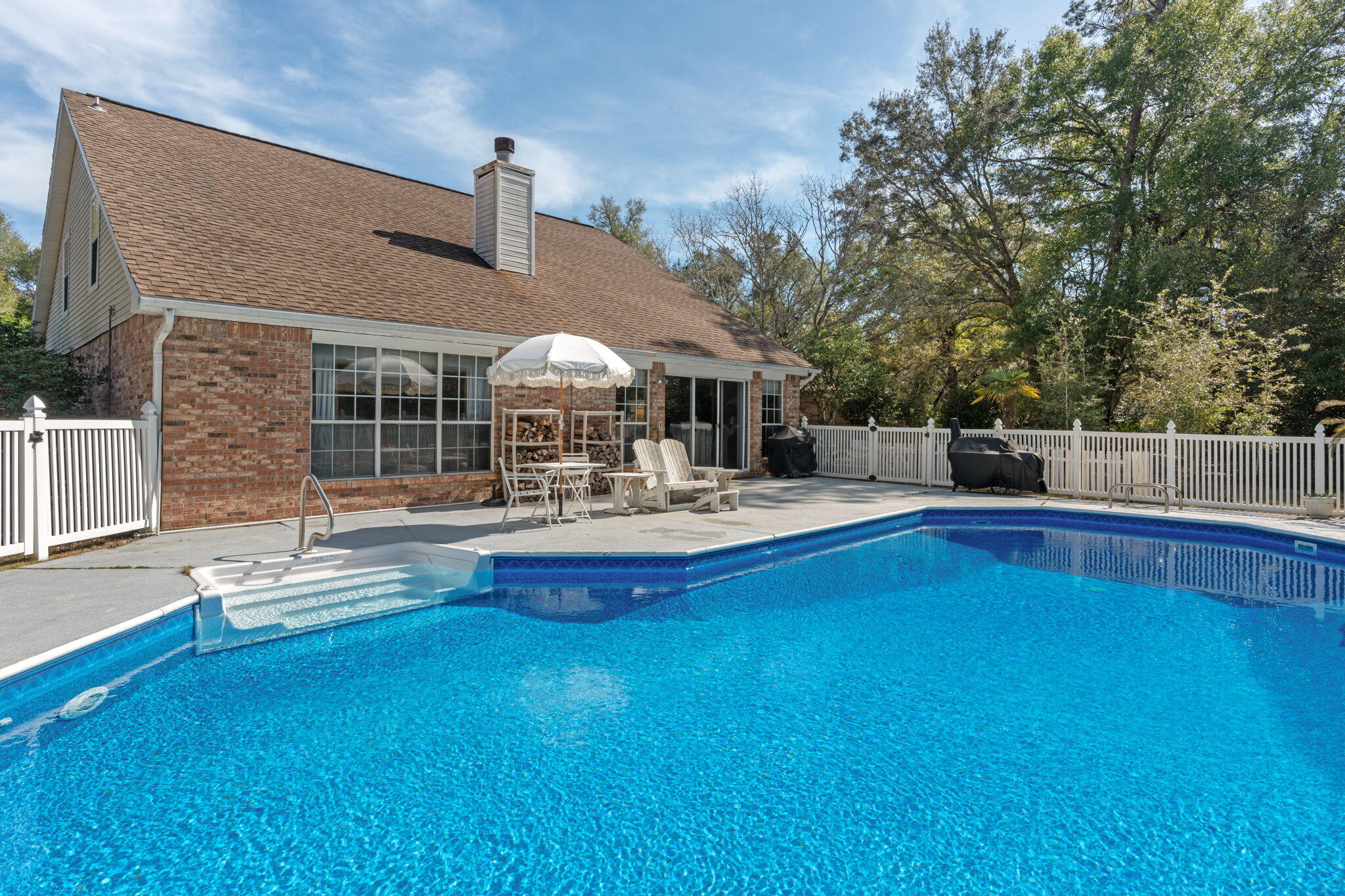 PARKWOOD ESTATES PH 1 BLUEWATER BAY - Residential