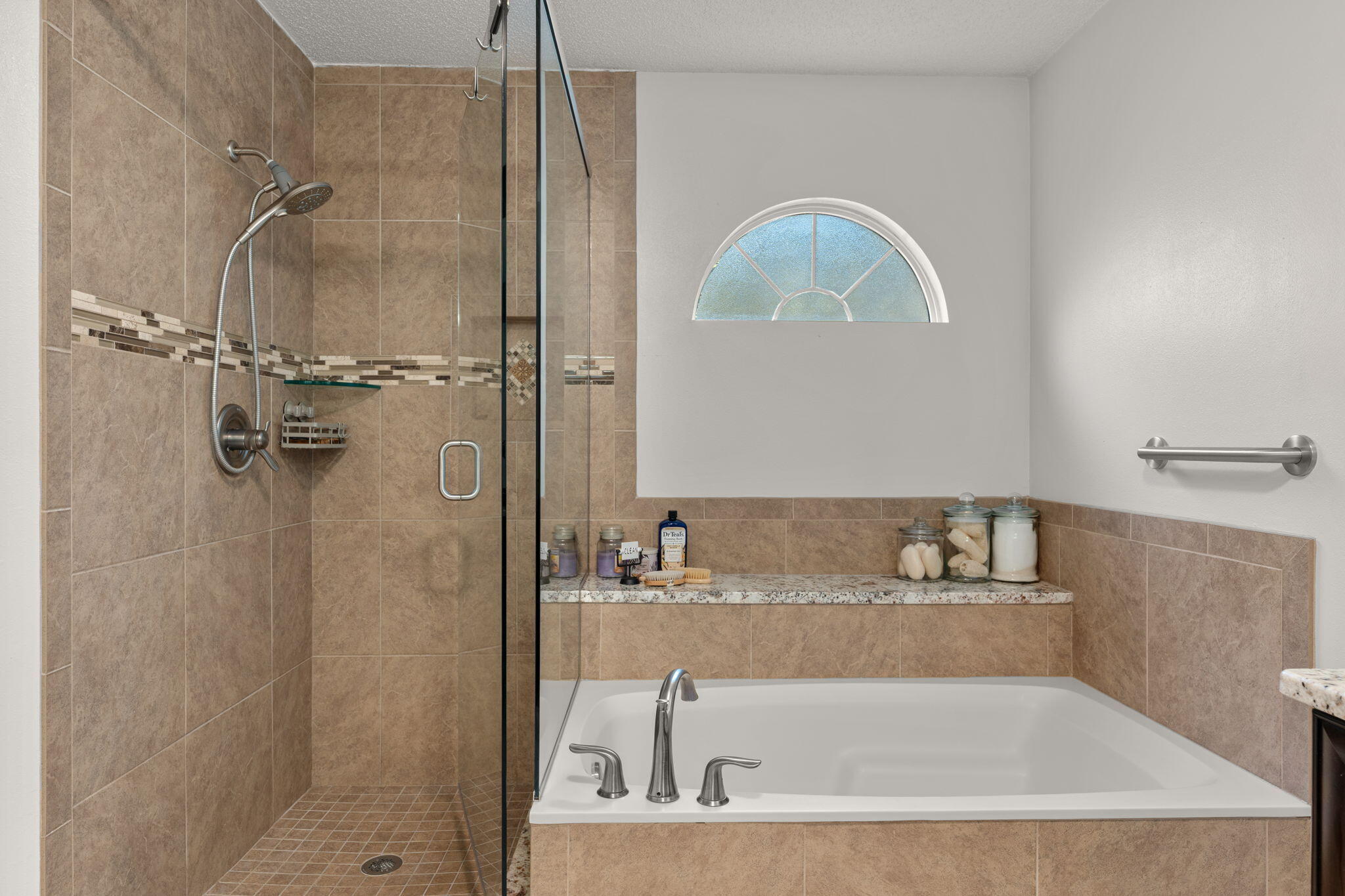 PARKWOOD ESTATES PH 1 BLUEWATER BAY - Residential