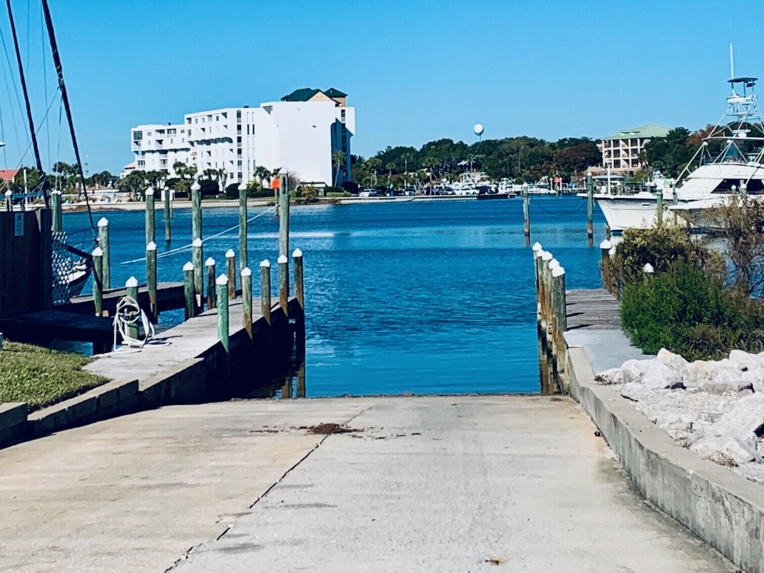 SANDPIPER COVE - Residential