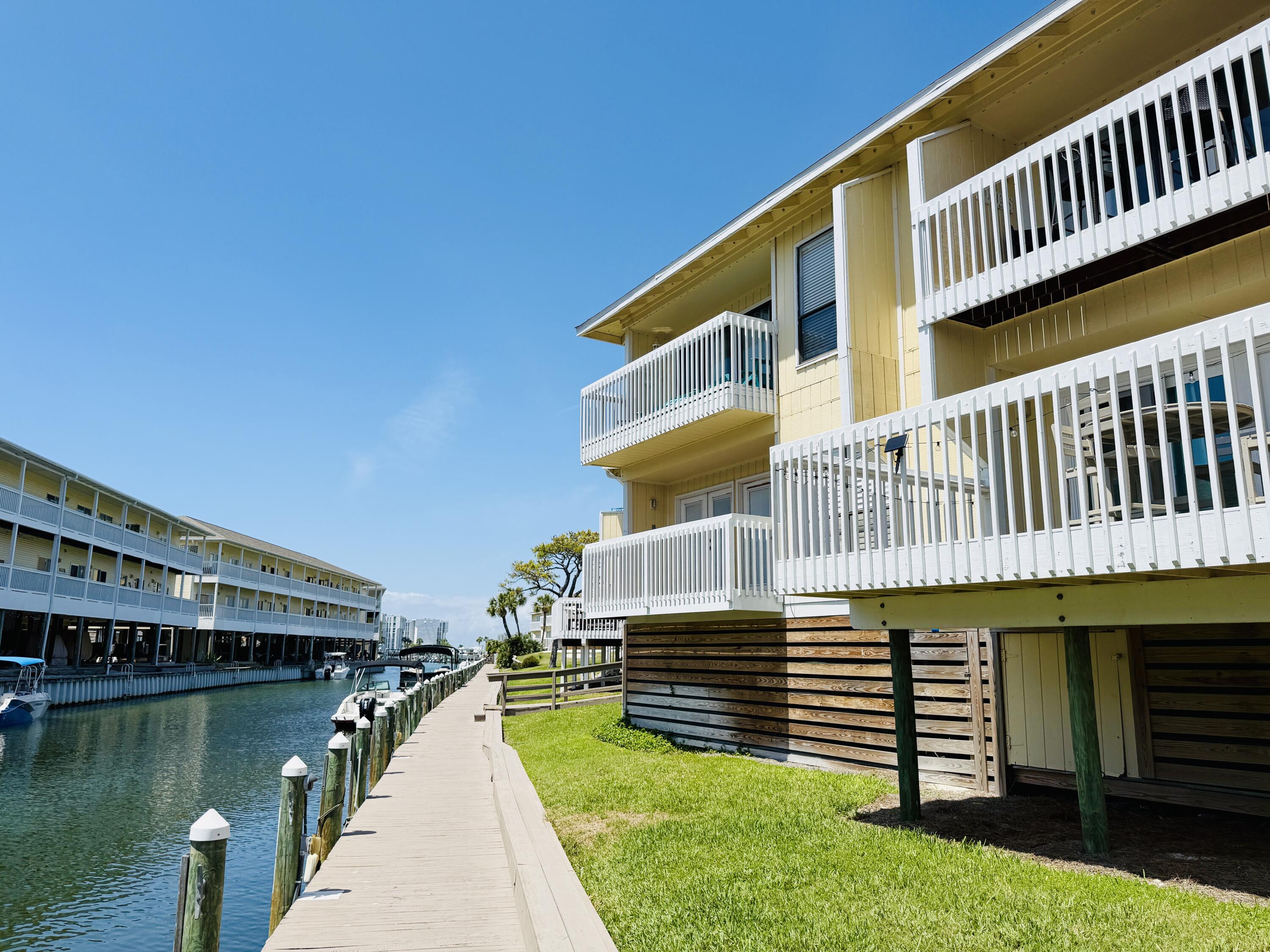 SANDPIPER COVE - Residential