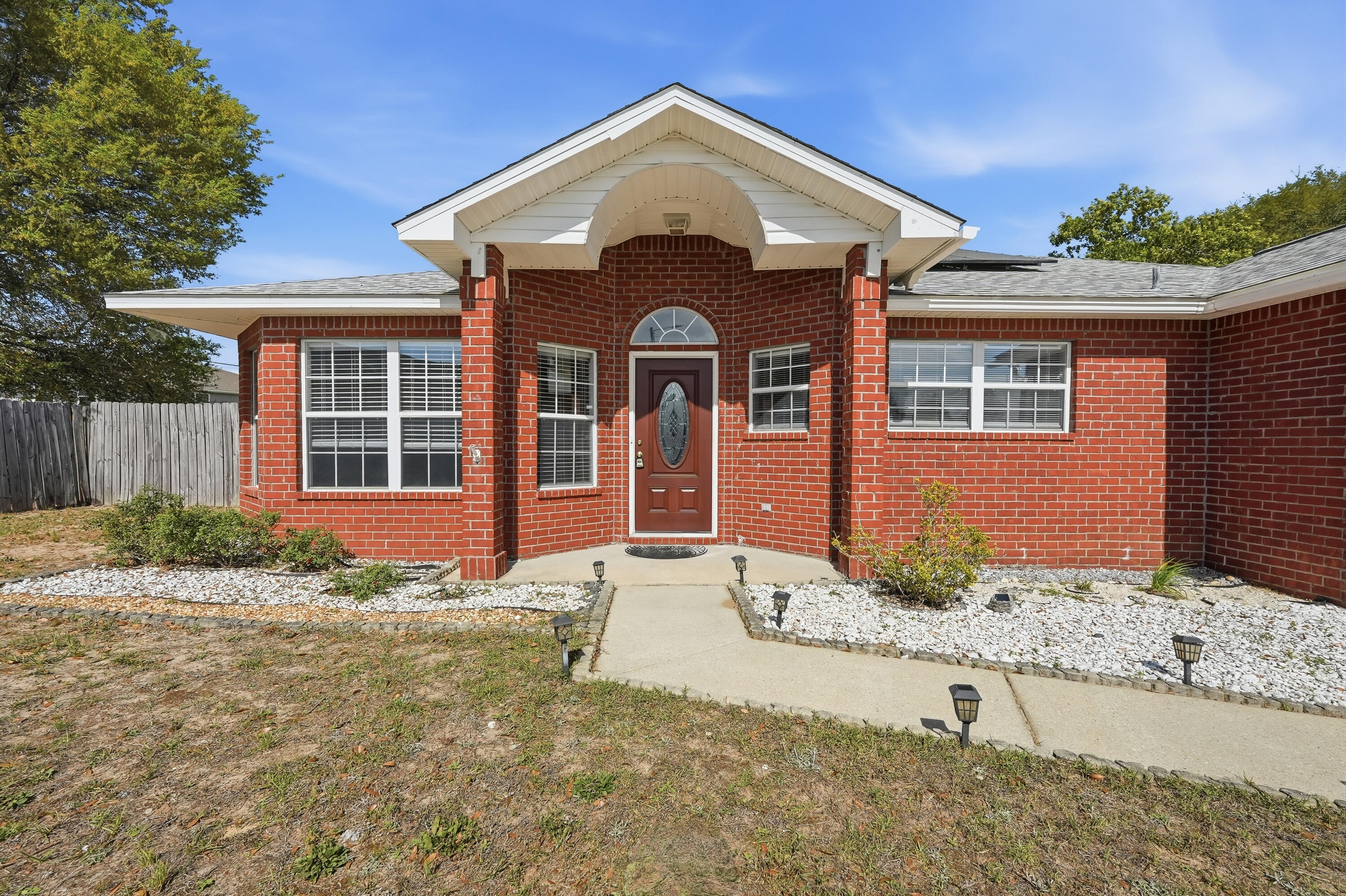 REDSTONE ESTATES - Residential Lease