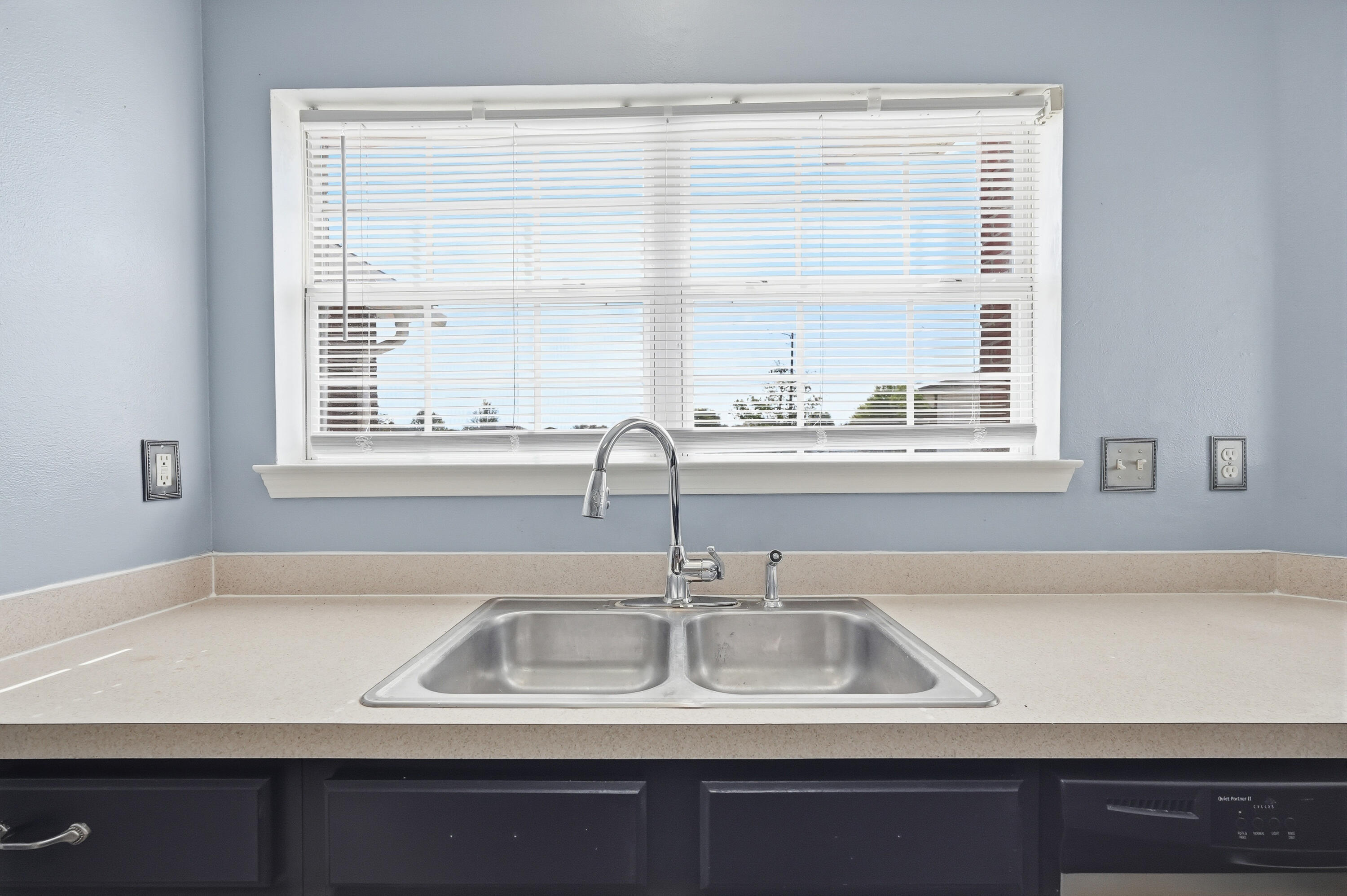 REDSTONE ESTATES - Residential Lease