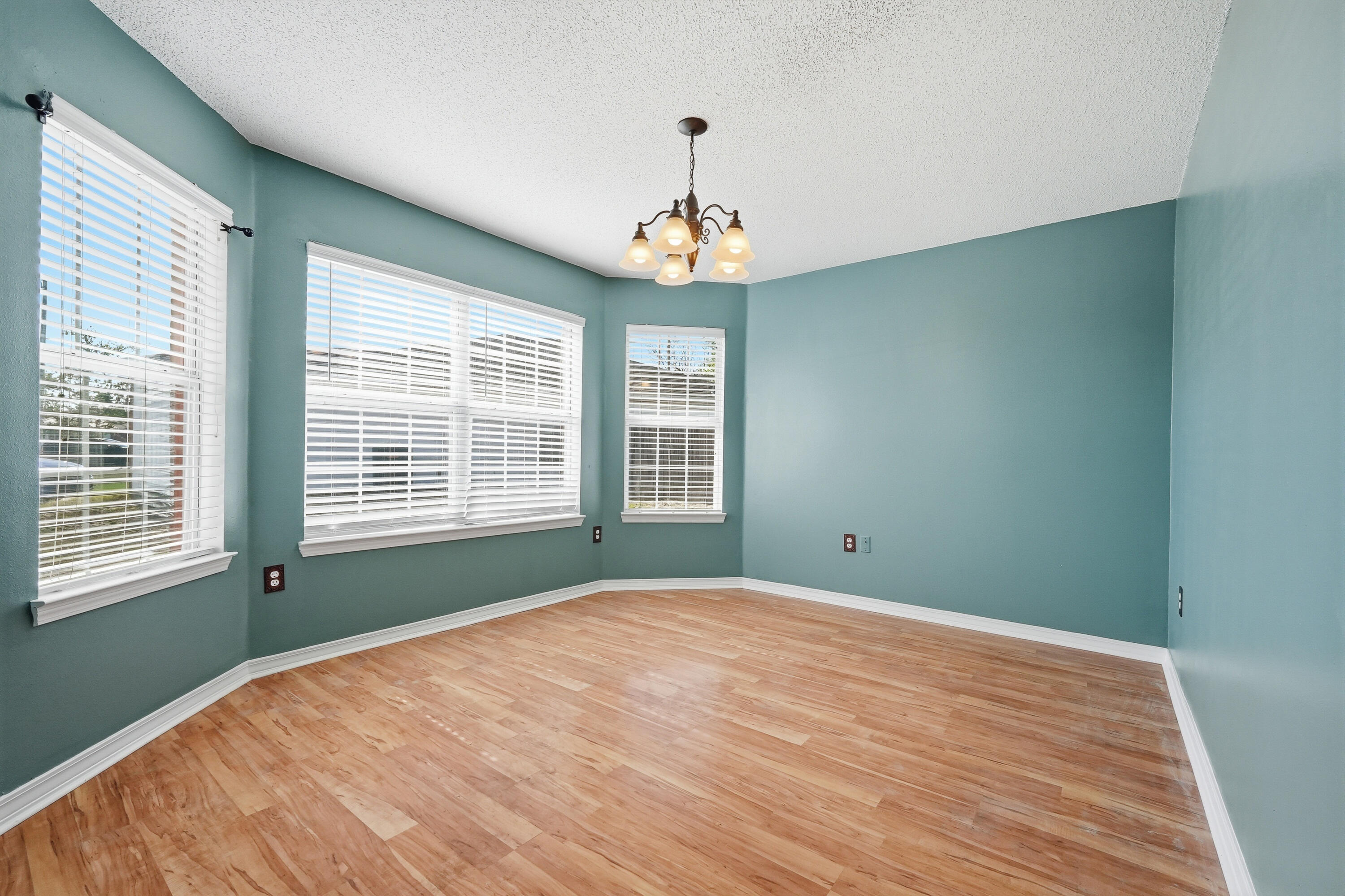 REDSTONE ESTATES - Residential Lease