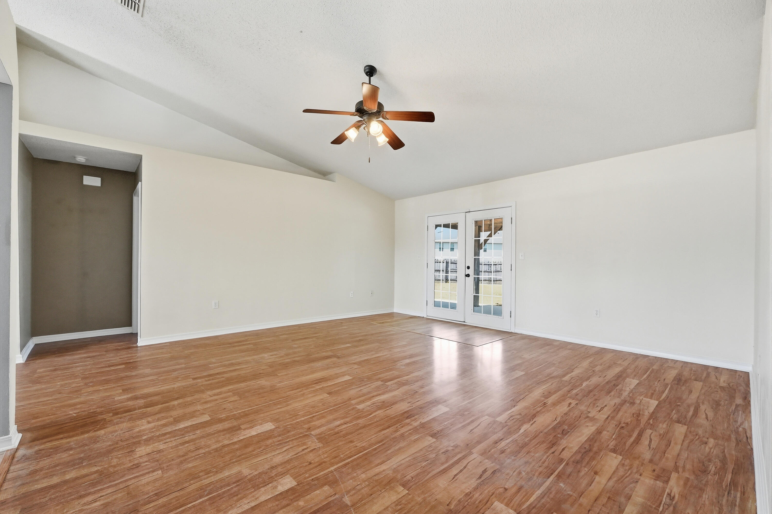 REDSTONE ESTATES - Residential Lease