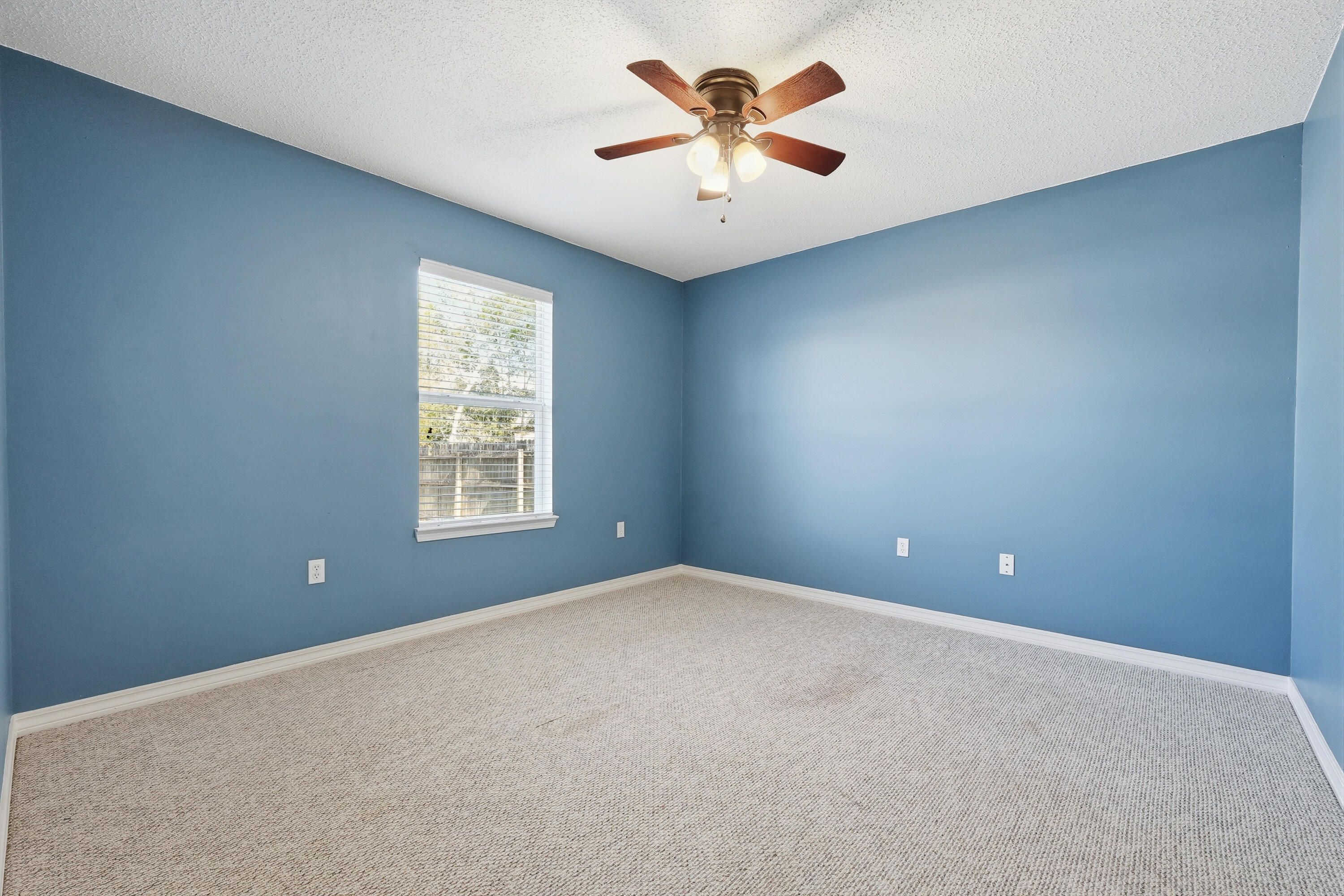 REDSTONE ESTATES - Residential Lease