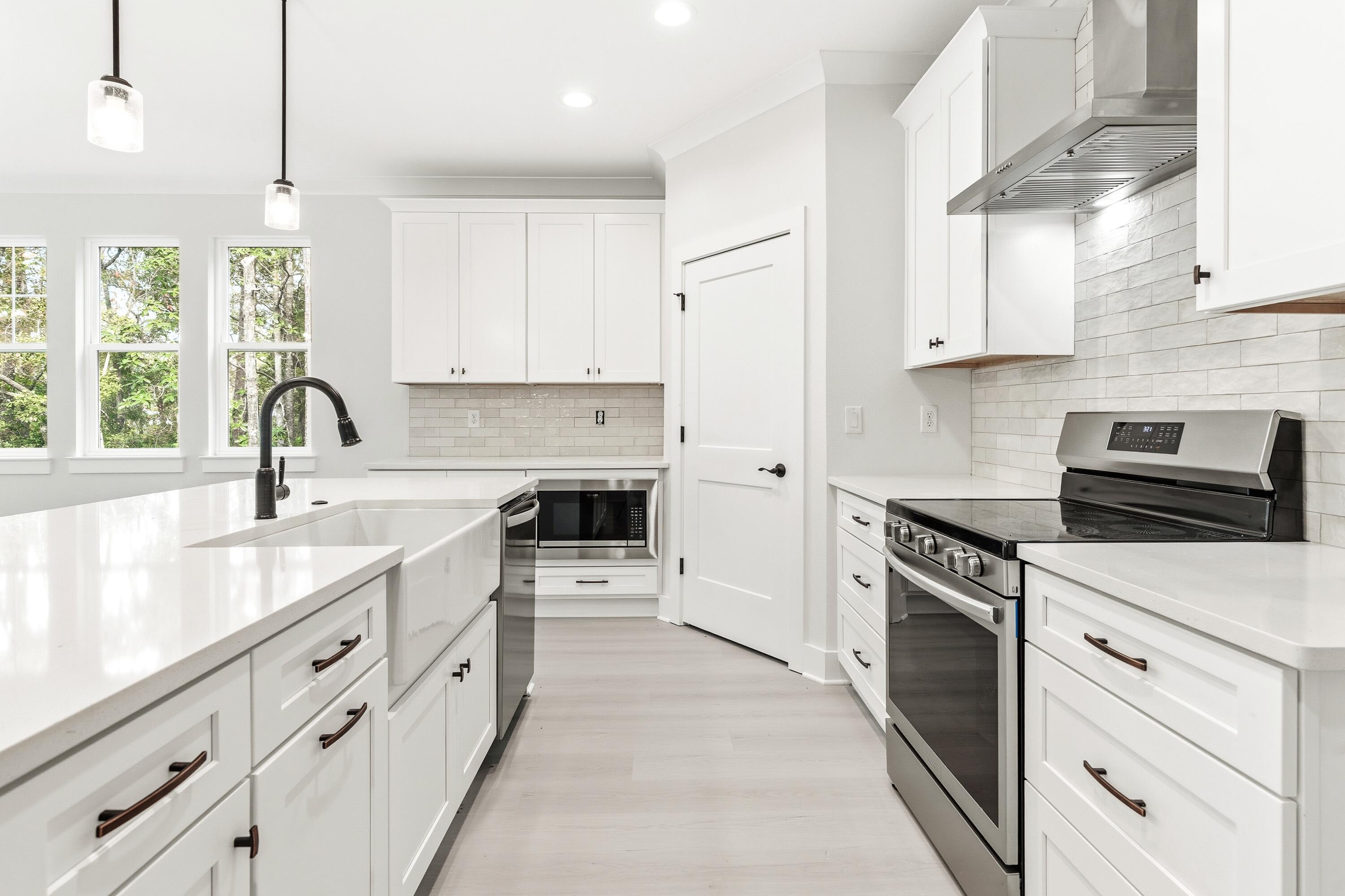 REDFISH POINT - Residential