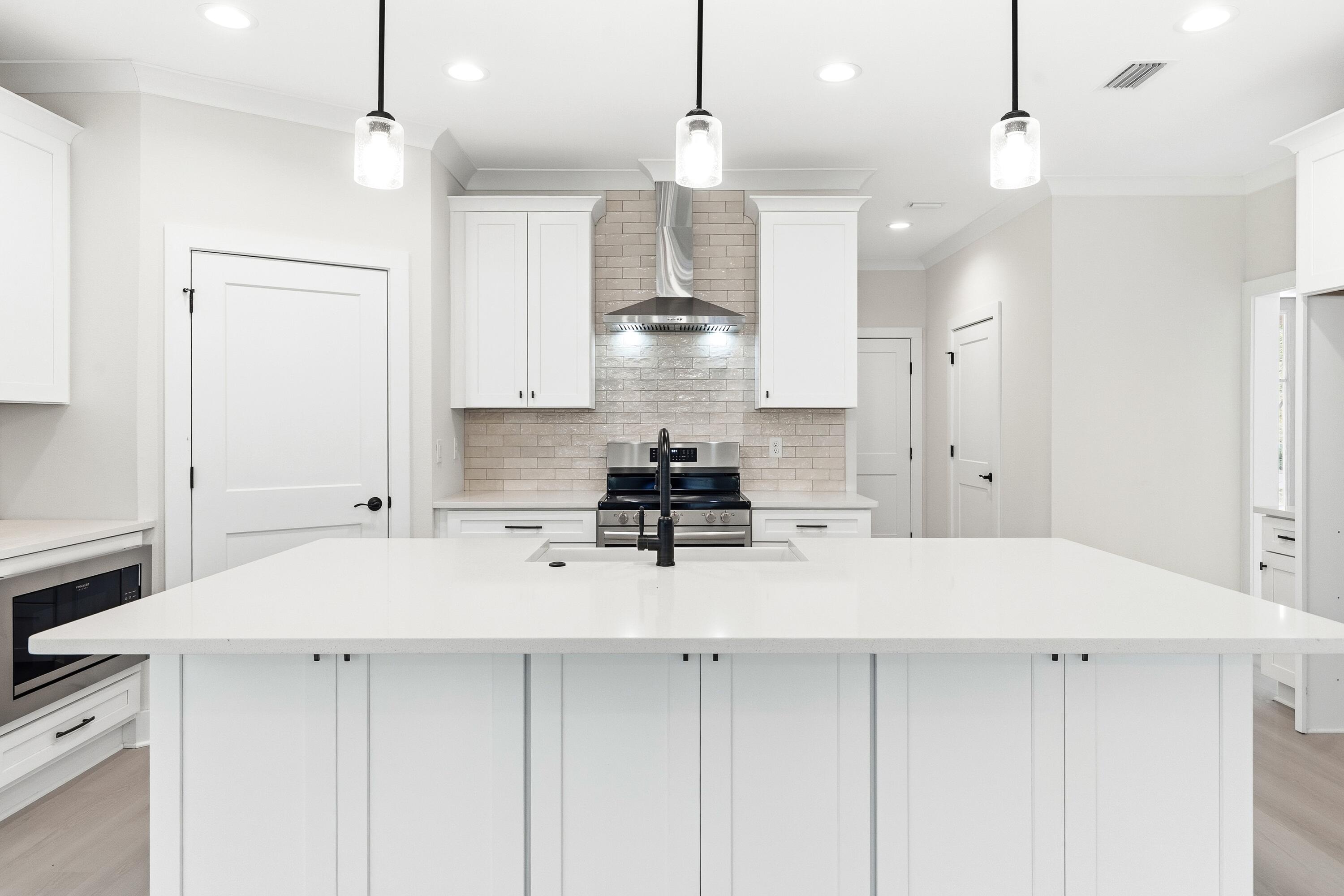 REDFISH POINT - Residential