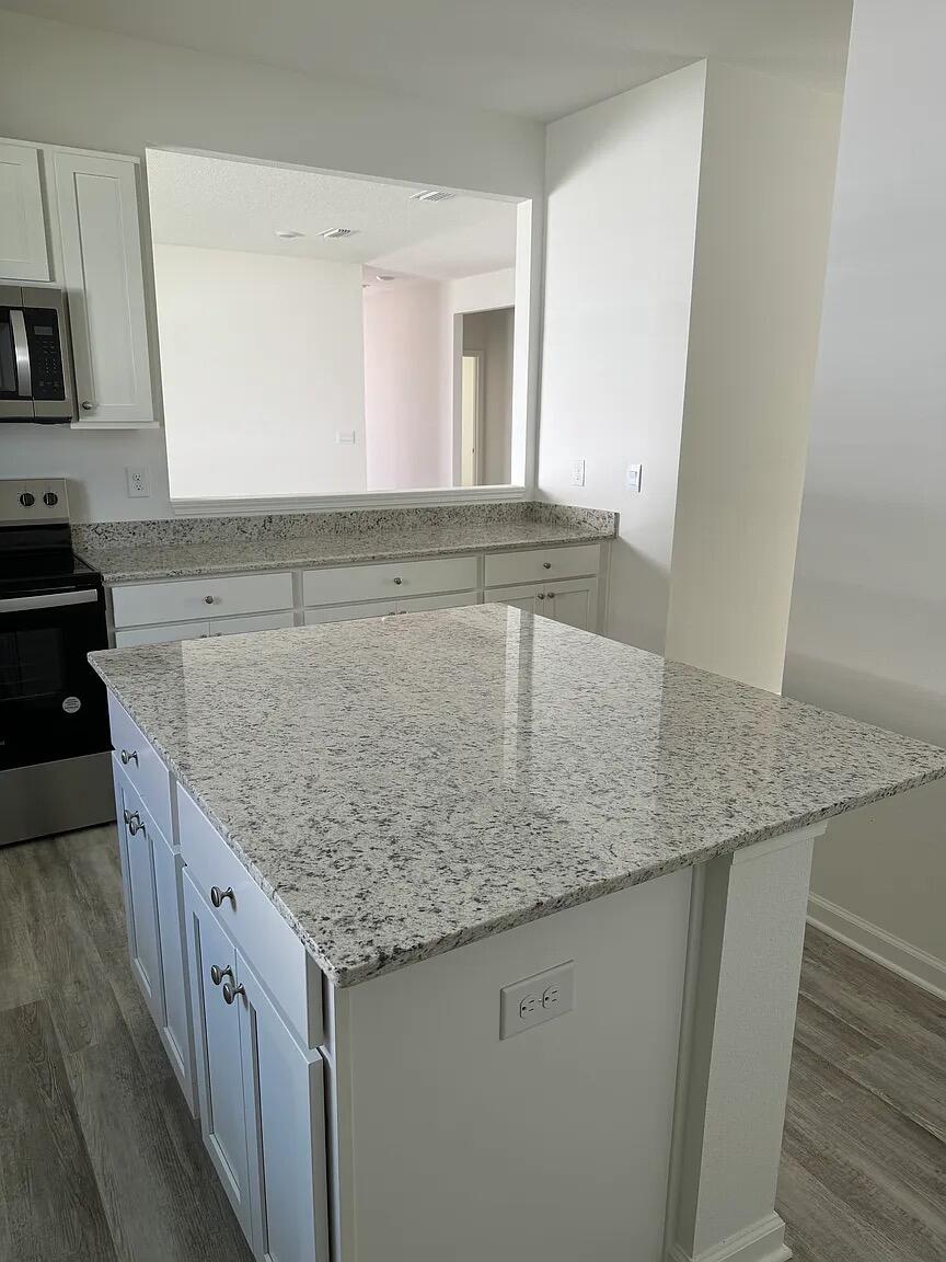 LOT 2 BLK B OWLS HEAD PH 1C PB 25-18 - Residential Lease