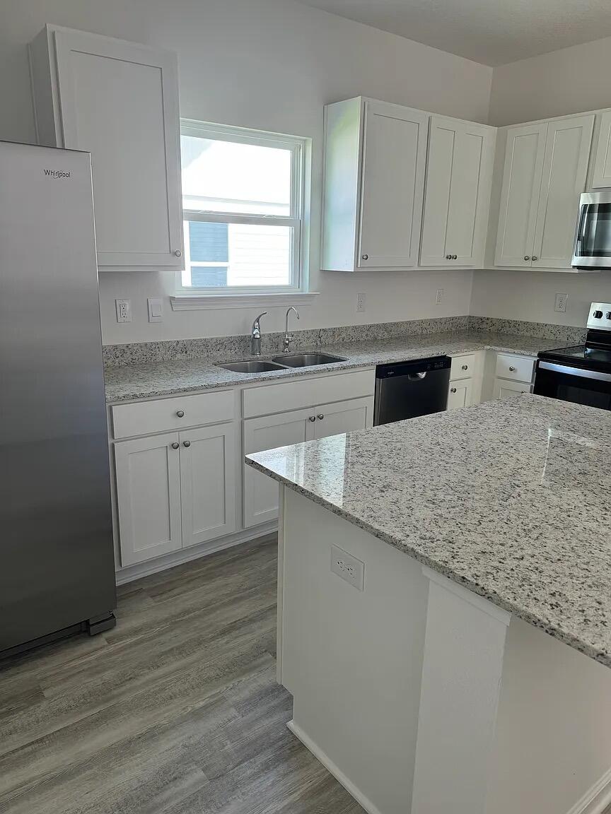 LOT 2 BLK B OWLS HEAD PH 1C PB 25-18 - Residential Lease