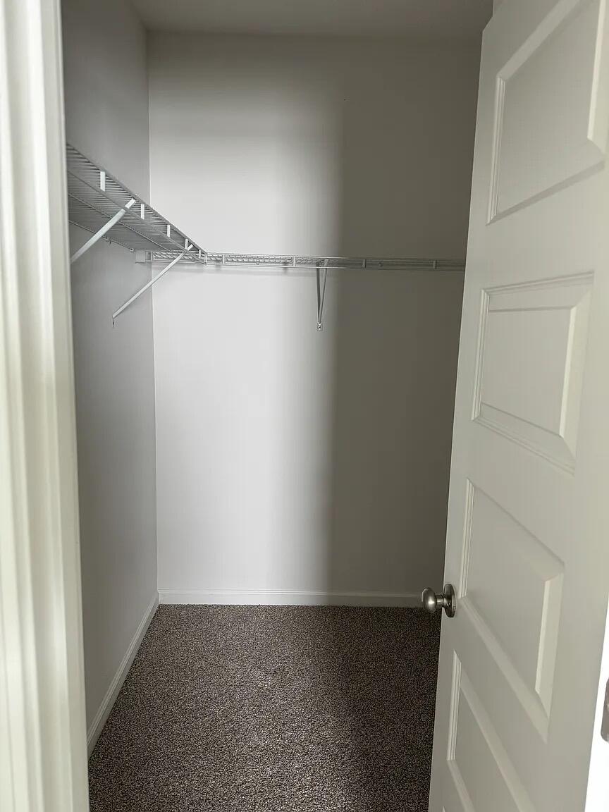 LOT 2 BLK B OWLS HEAD PH 1C PB 25-18 - Residential Lease