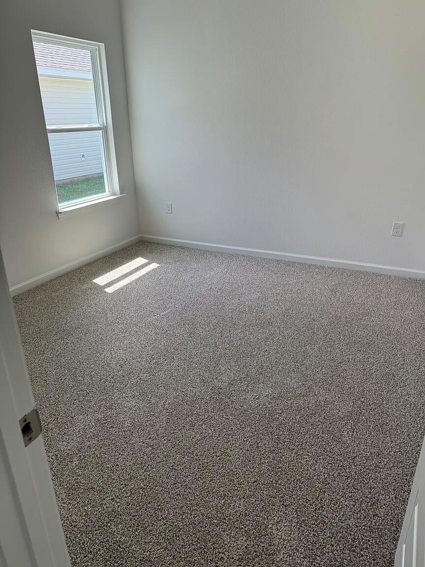 LOT 2 BLK B OWLS HEAD PH 1C PB 25-18 - Residential Lease