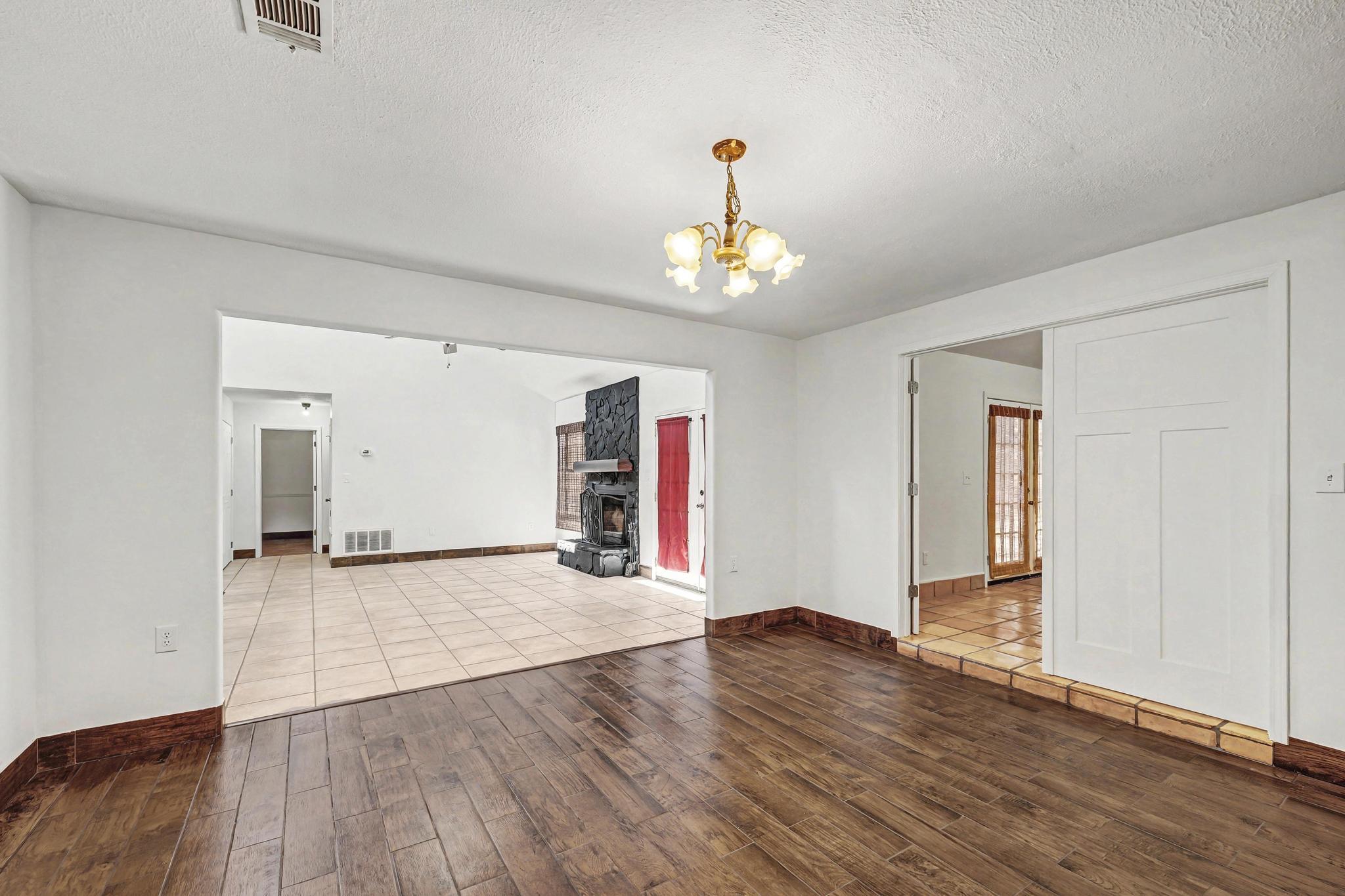 KENNEDY LAKES 1ST ADDN - Residential