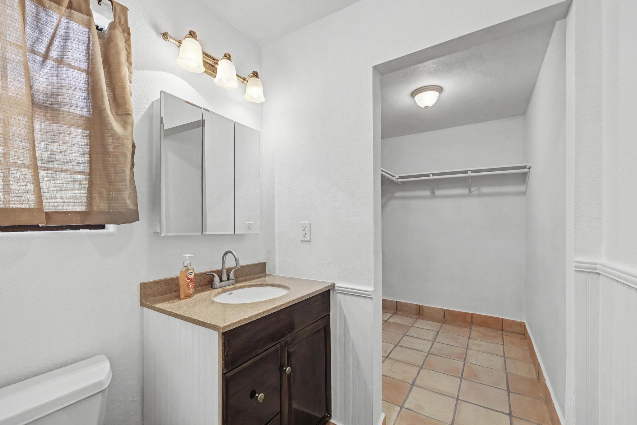 KENNEDY LAKES 1ST ADDN - Residential