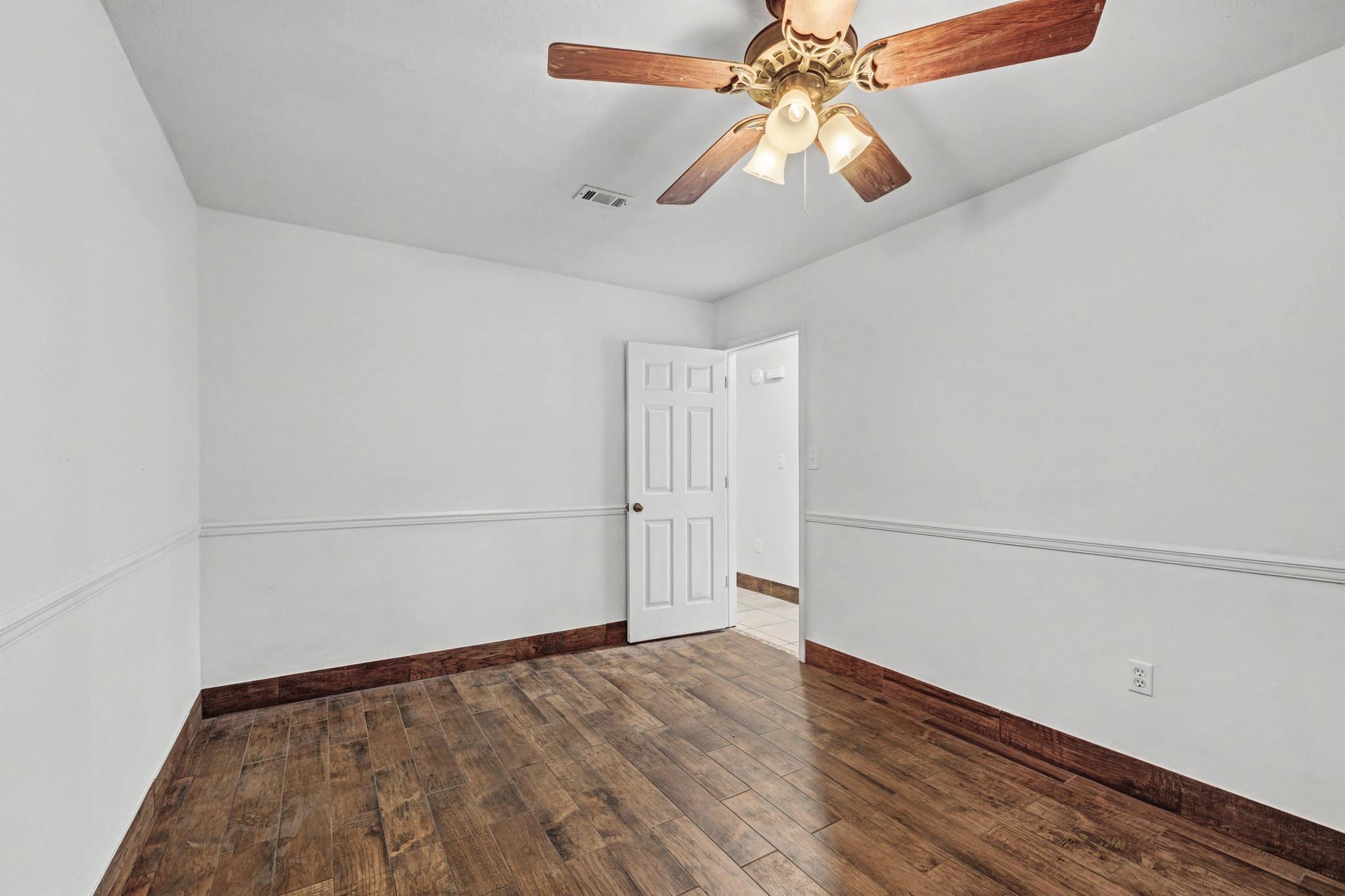 KENNEDY LAKES 1ST ADDN - Residential