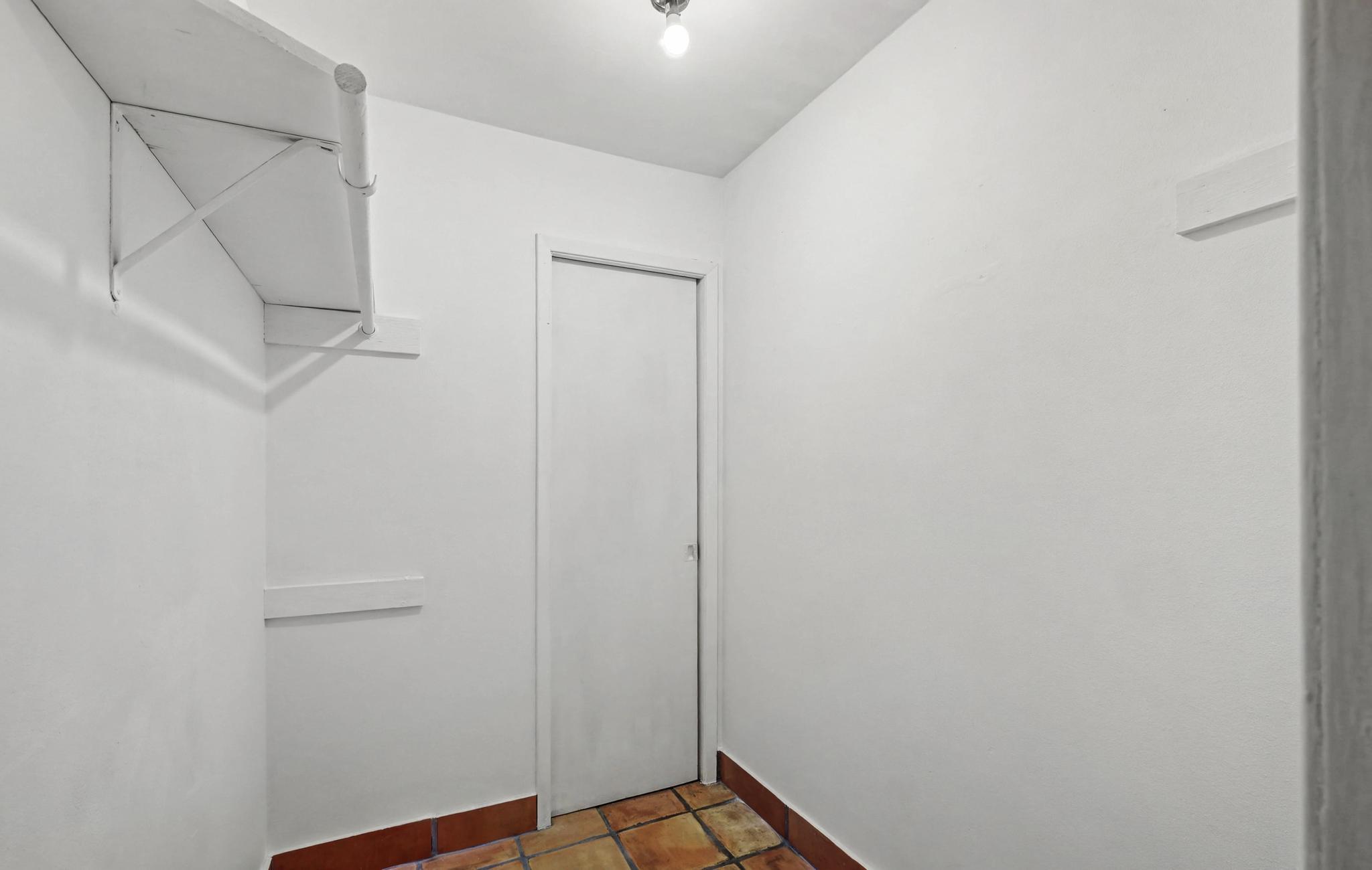 KENNEDY LAKES 1ST ADDN - Residential