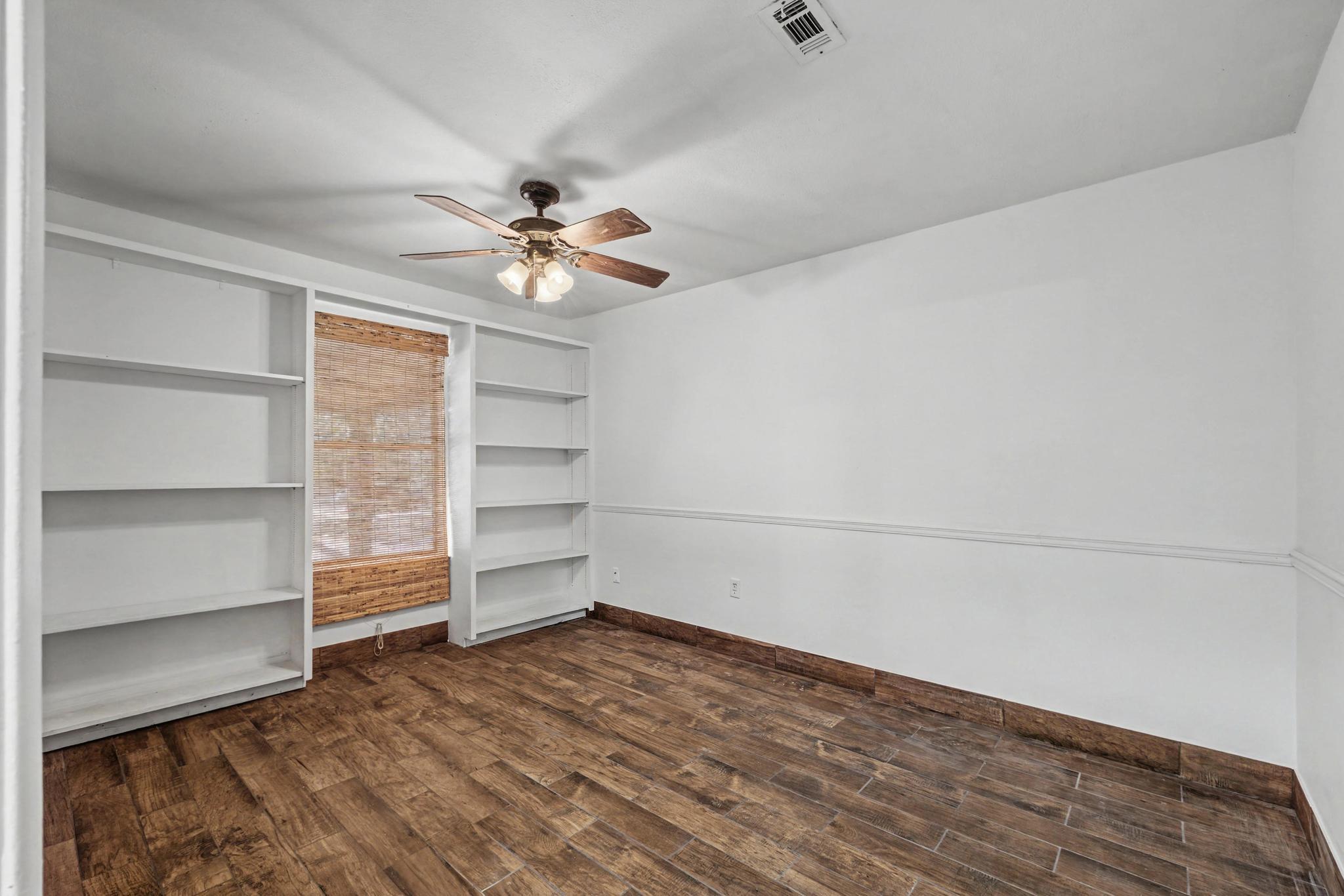 KENNEDY LAKES 1ST ADDN - Residential