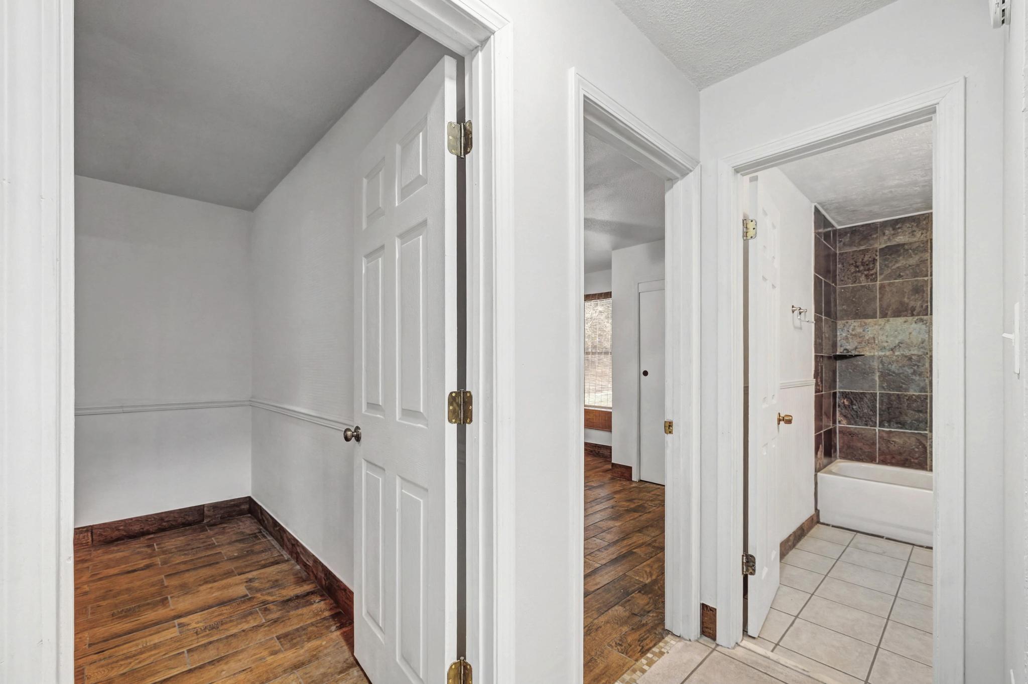 KENNEDY LAKES 1ST ADDN - Residential