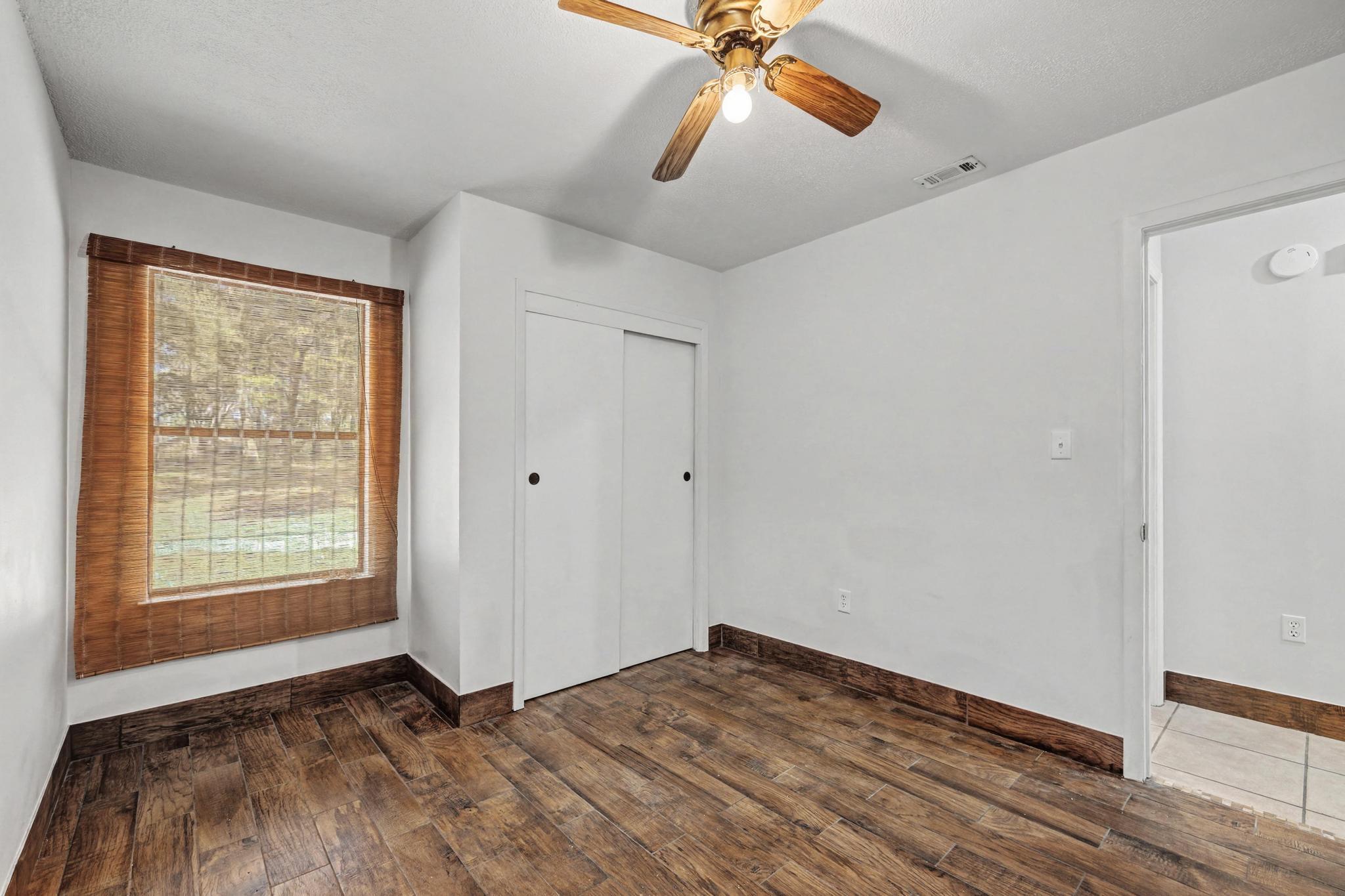 KENNEDY LAKES 1ST ADDN - Residential