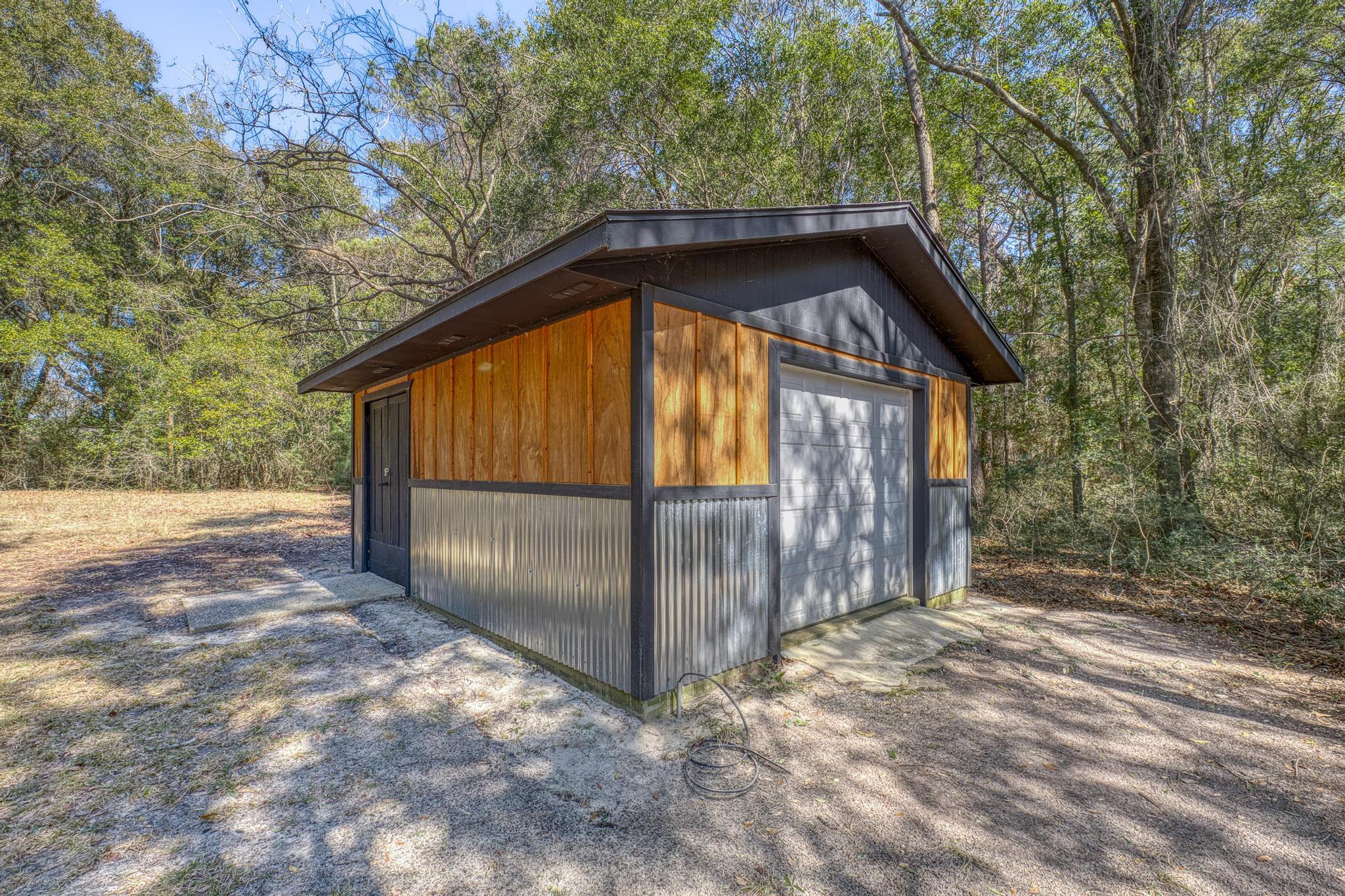 KENNEDY LAKES 1ST ADDN - Residential