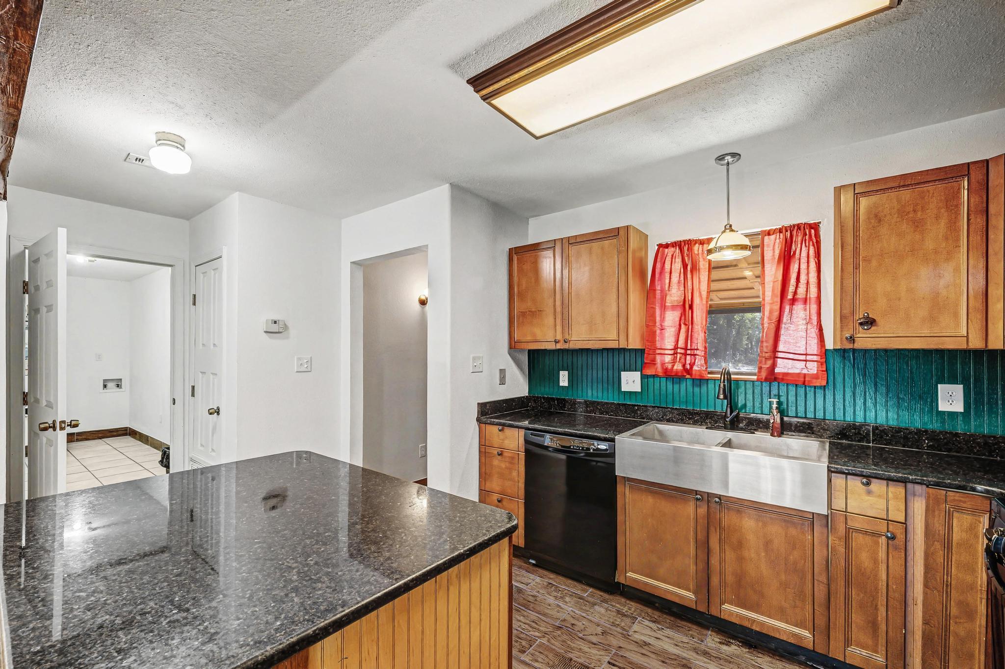 KENNEDY LAKES 1ST ADDN - Residential