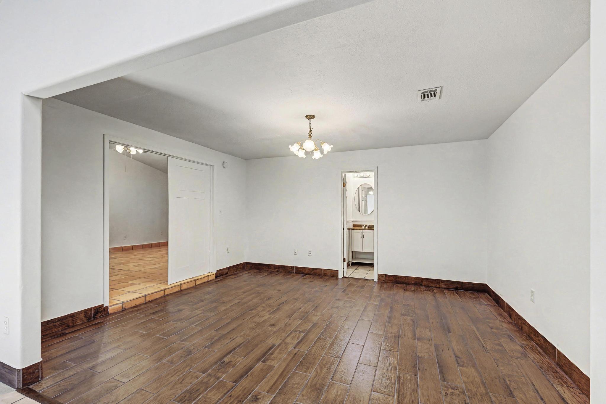 KENNEDY LAKES 1ST ADDN - Residential