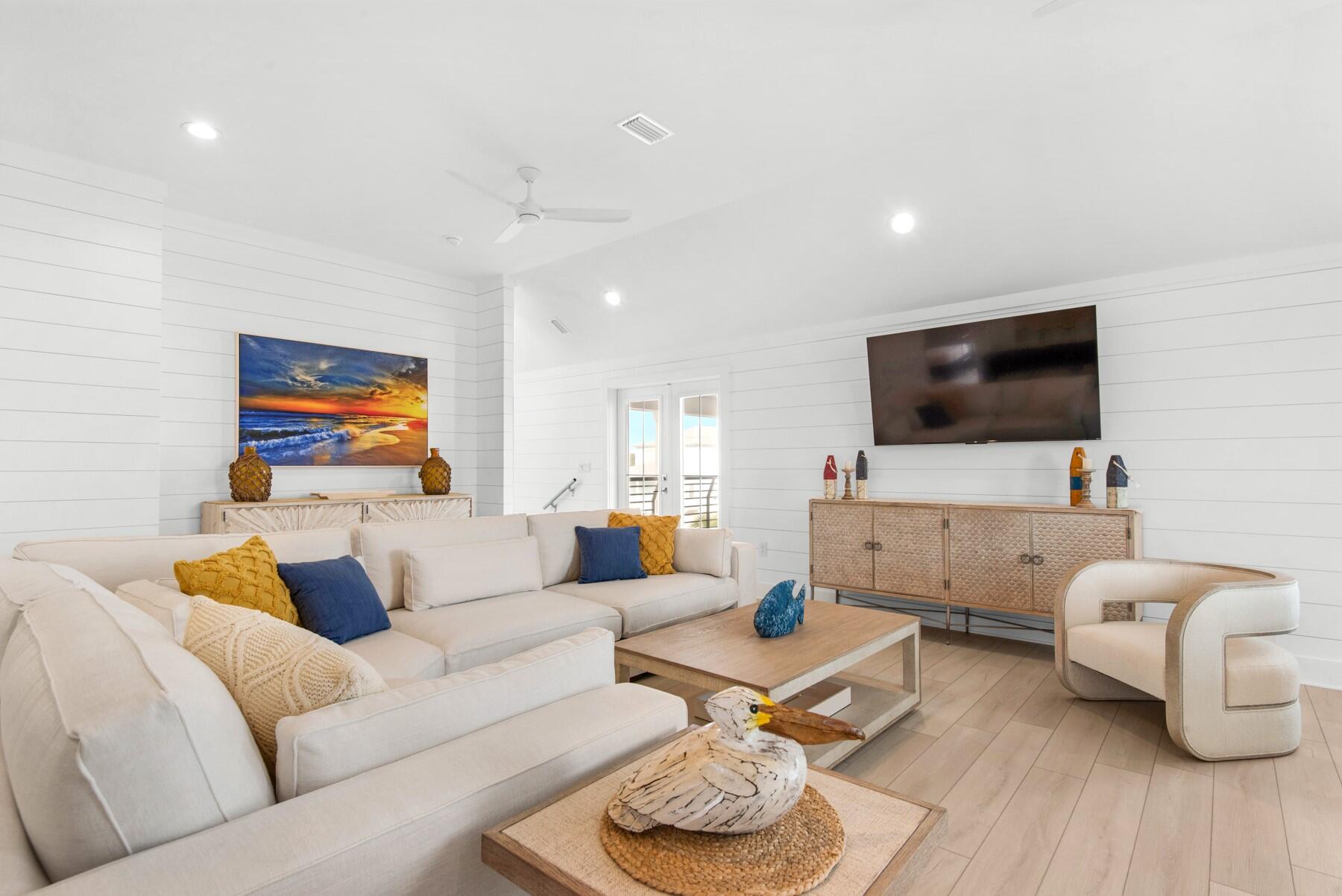 CRYSTAL BEACH - Residential