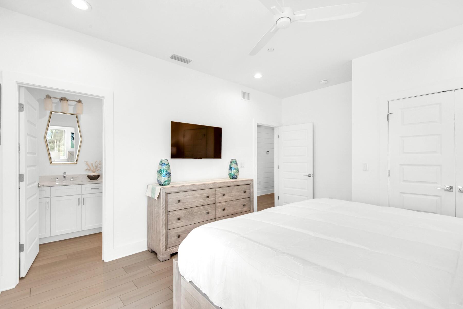 CRYSTAL BEACH - Residential