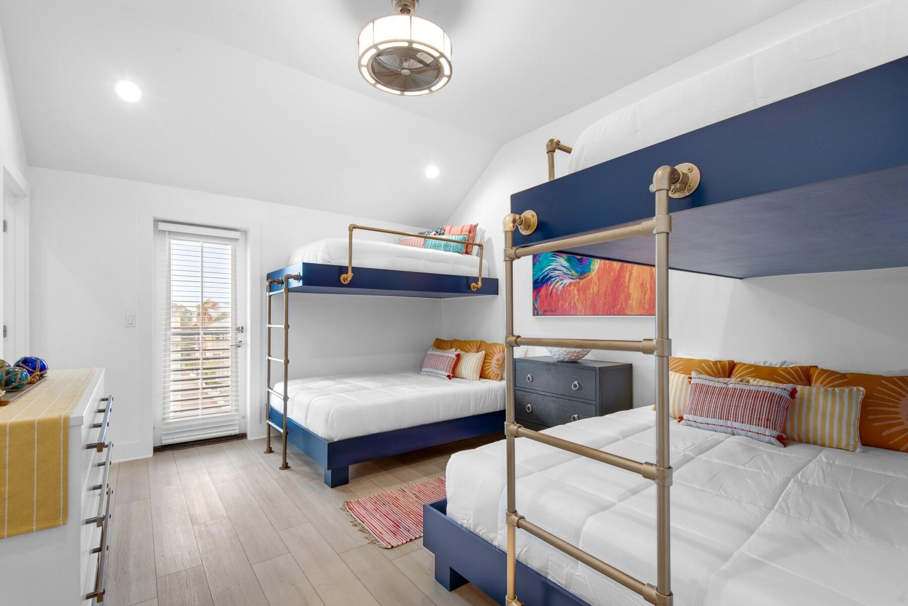 CRYSTAL BEACH - Residential