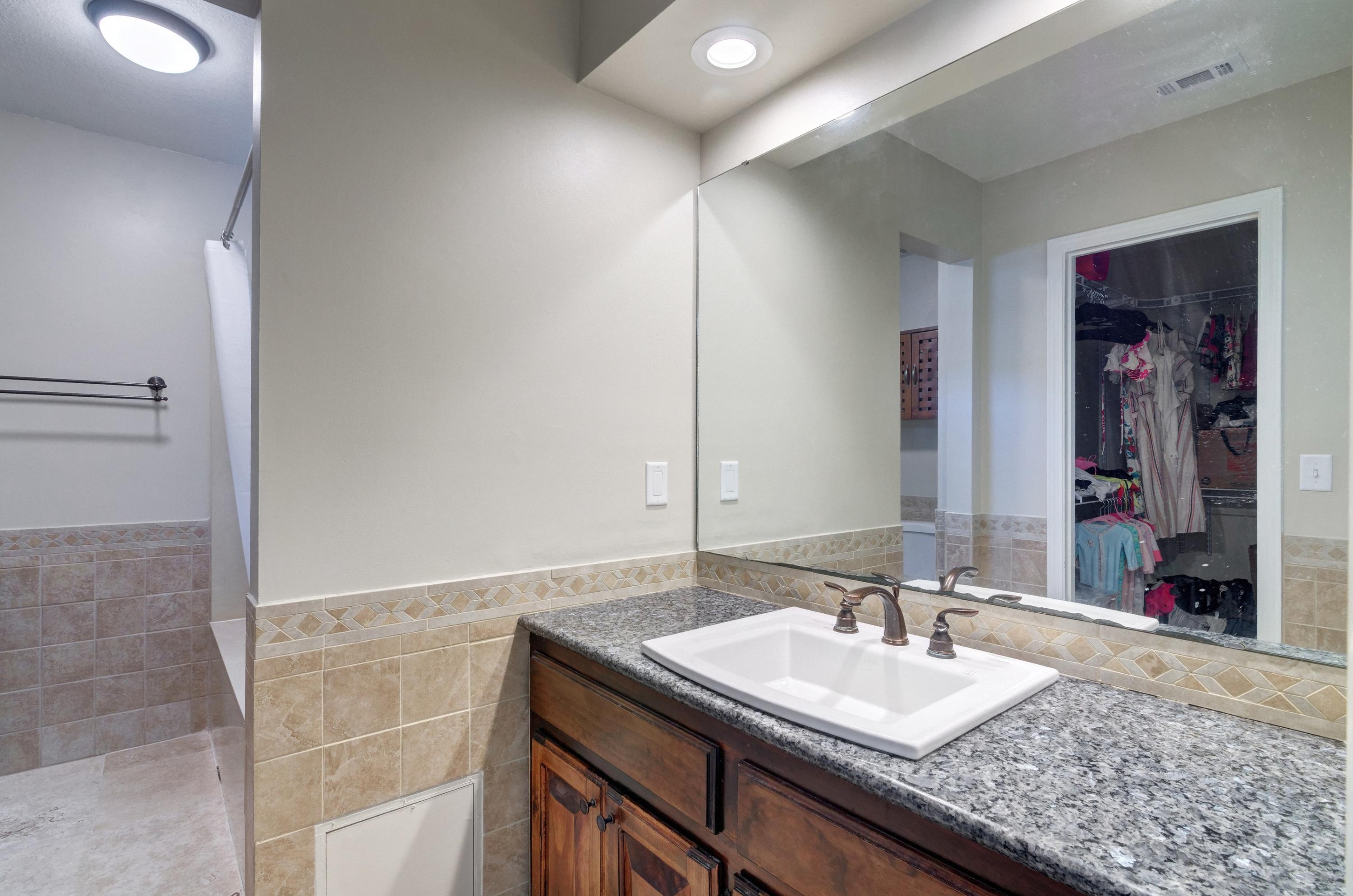 LAKE LORRAINE GARDENS - Residential