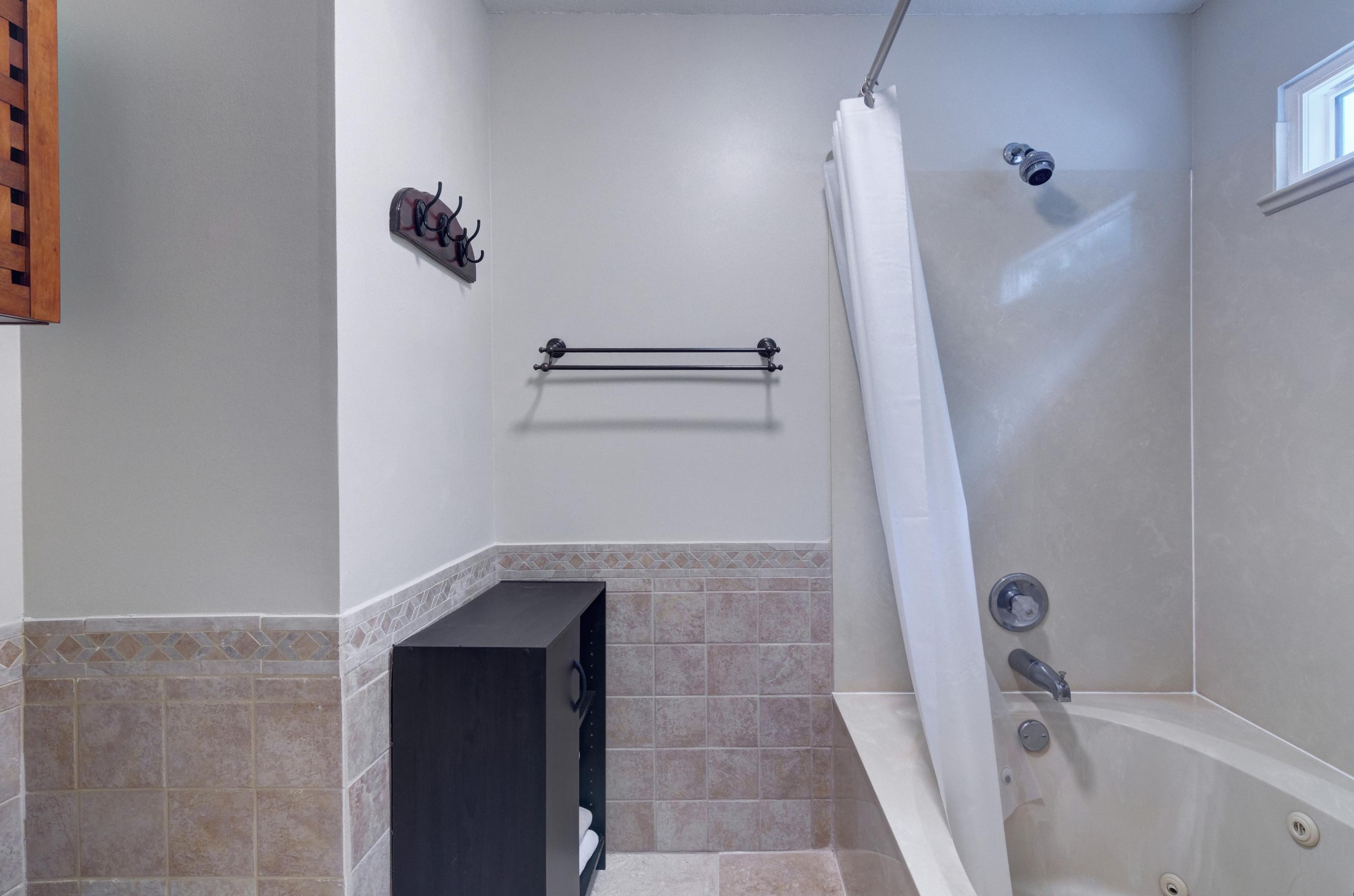 LAKE LORRAINE GARDENS - Residential