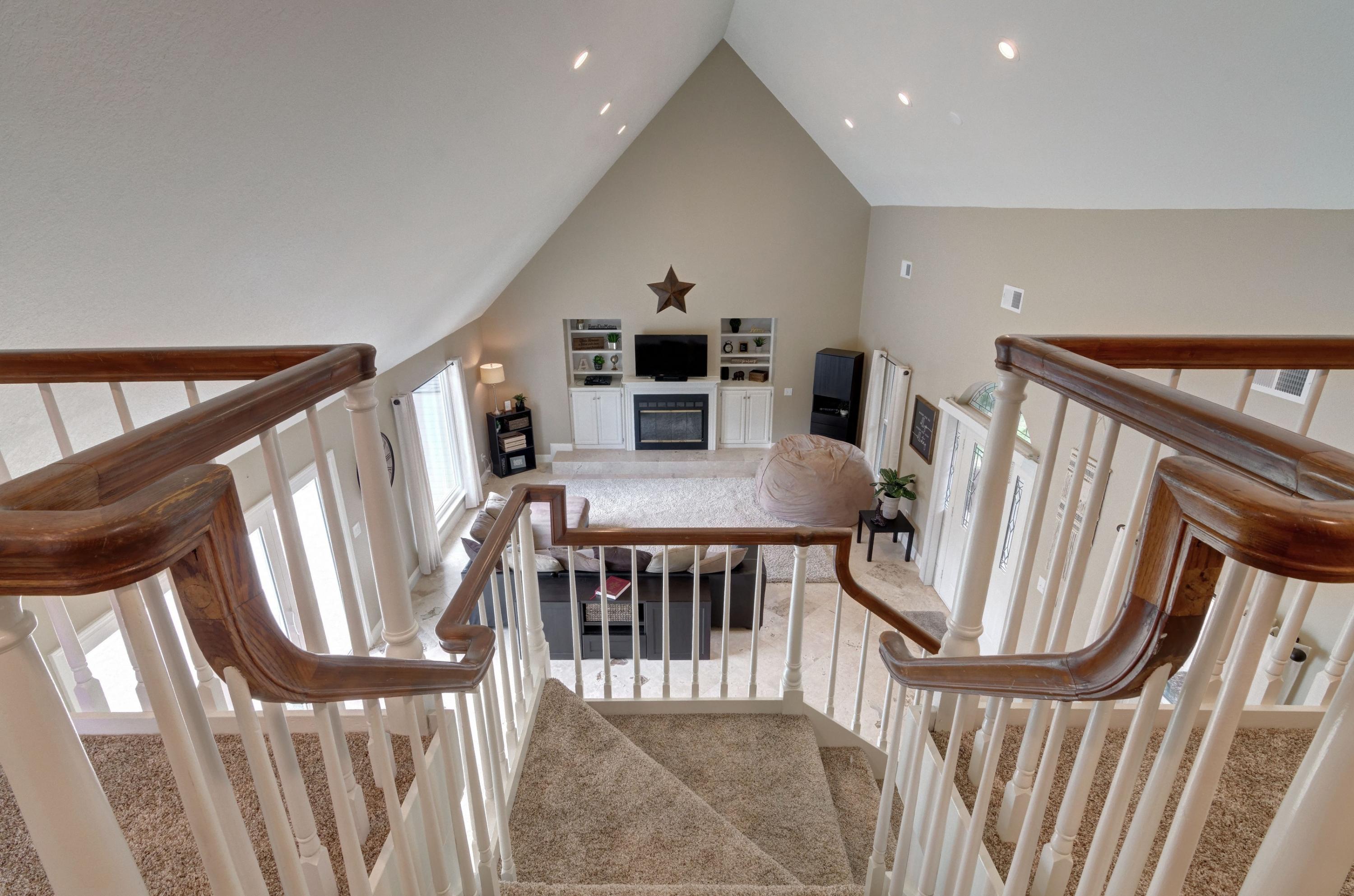 LAKE LORRAINE GARDENS - Residential