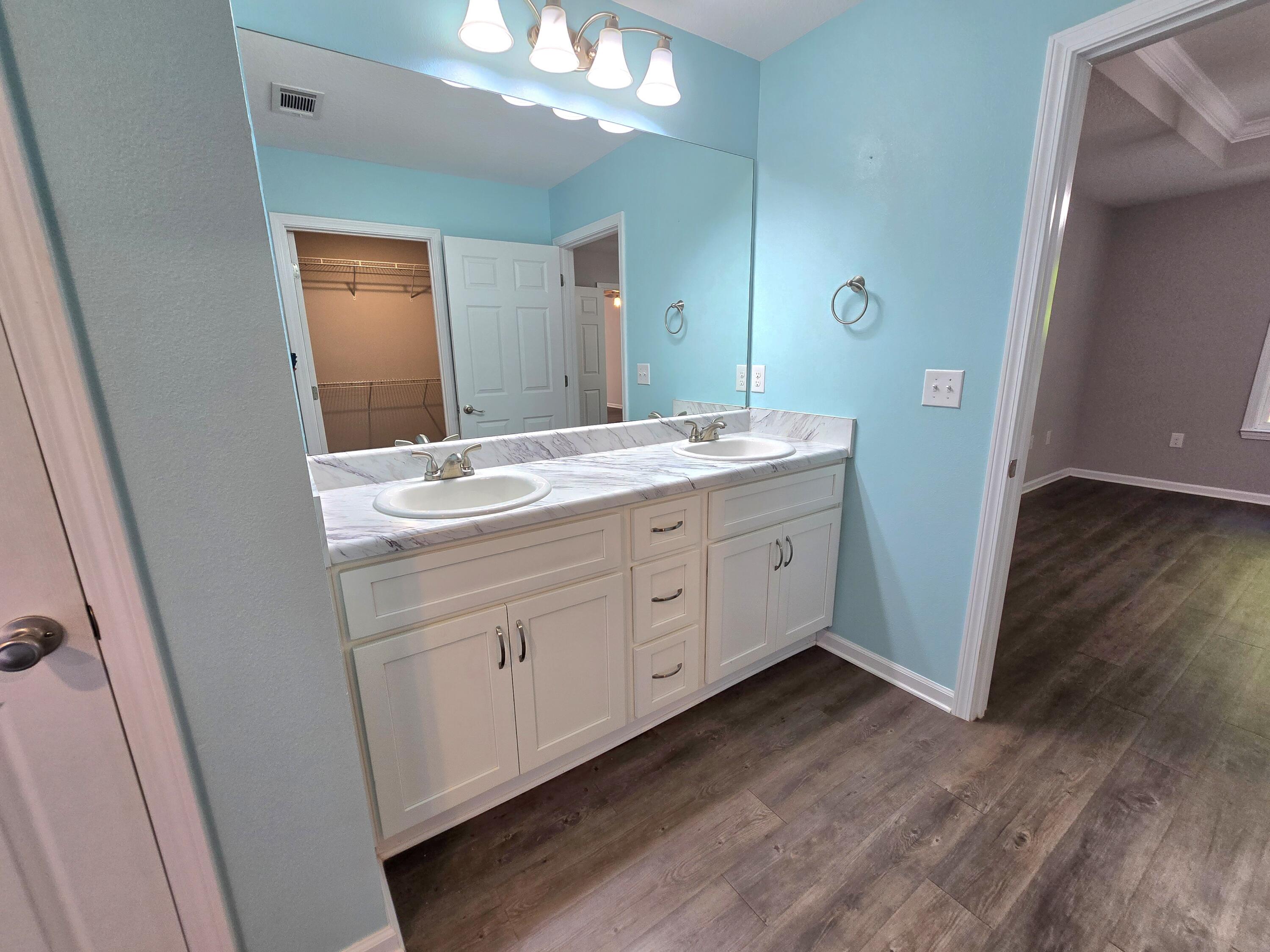 HIDDEN LAKES ESTATES - Residential