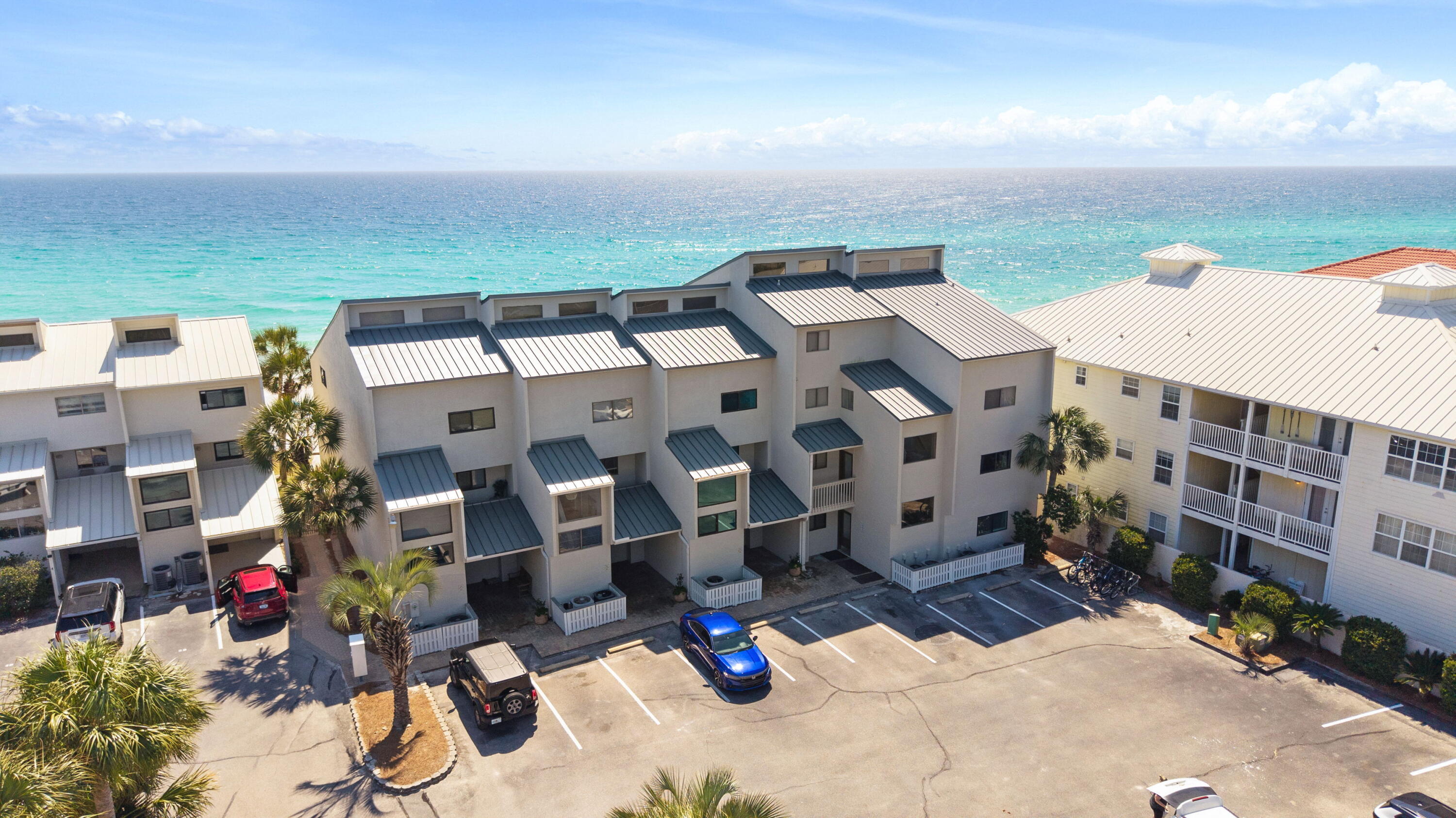 BLUE MOUNTAIN VILLAS CONDO - Residential