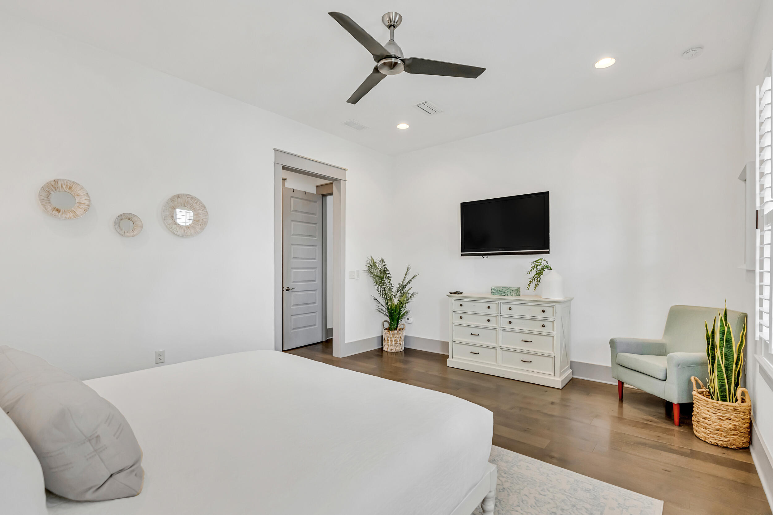 FRANGISTA BEACH 2ND ADDN - Residential