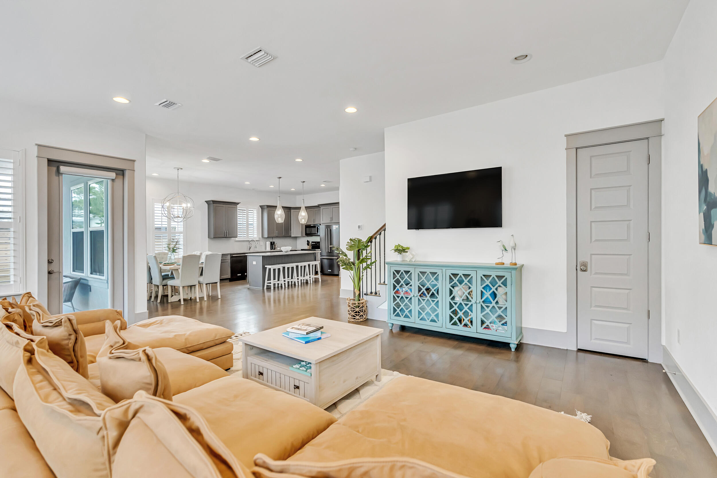 FRANGISTA BEACH 2ND ADDN - Residential