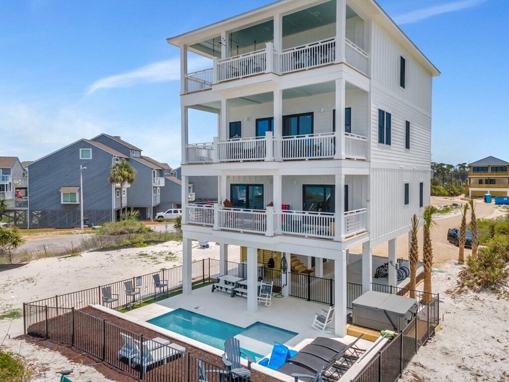 NO RECORDED SUBDIVISION - Residential