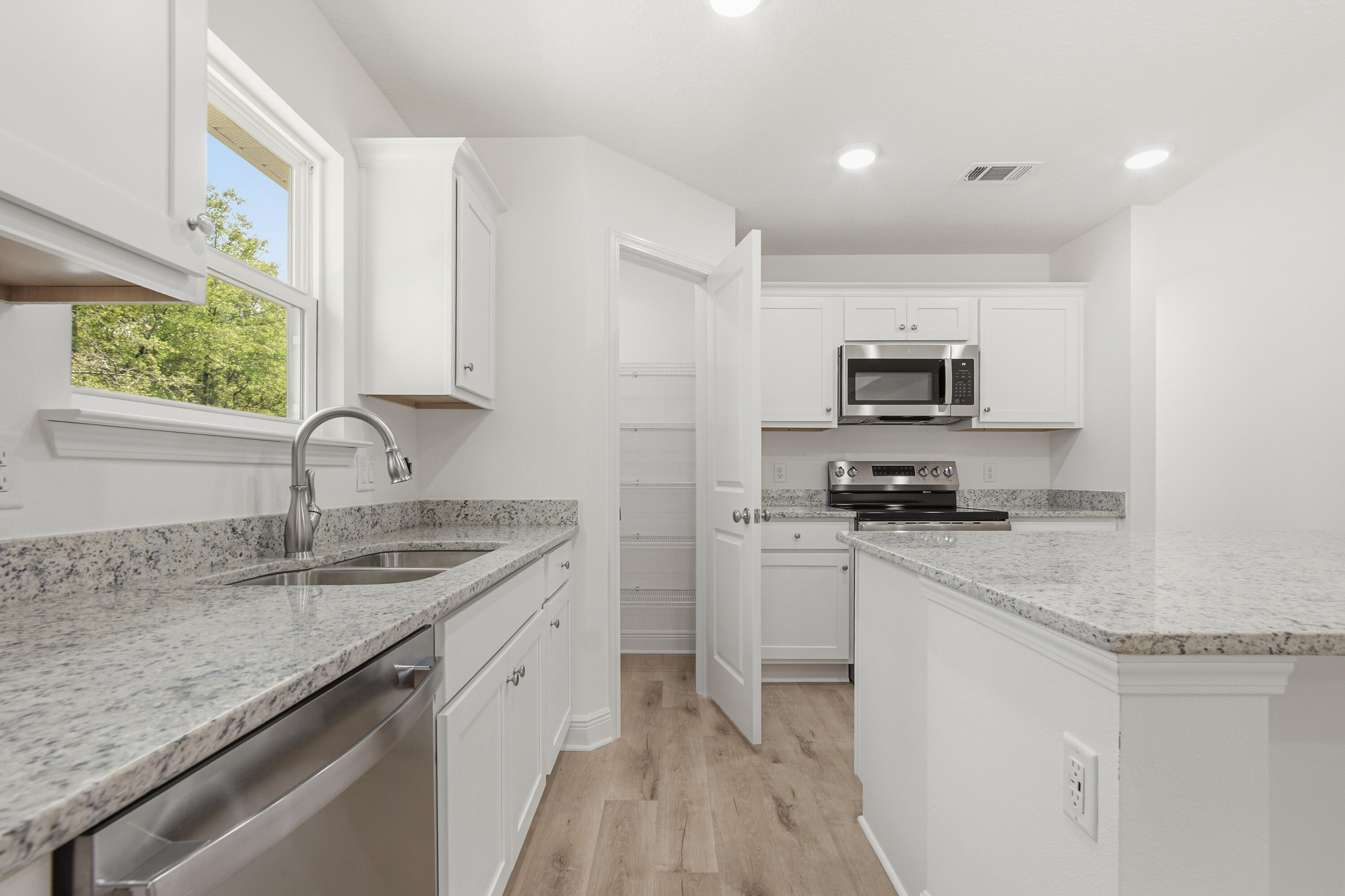 OAKWOOD HILLS UNIT 1 - Residential