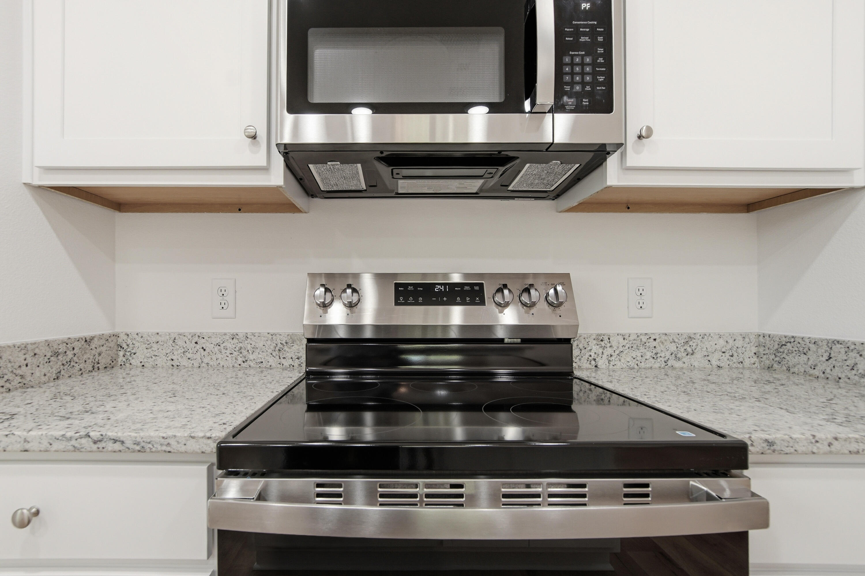 OAKWOOD HILLS UNIT 1 - Residential