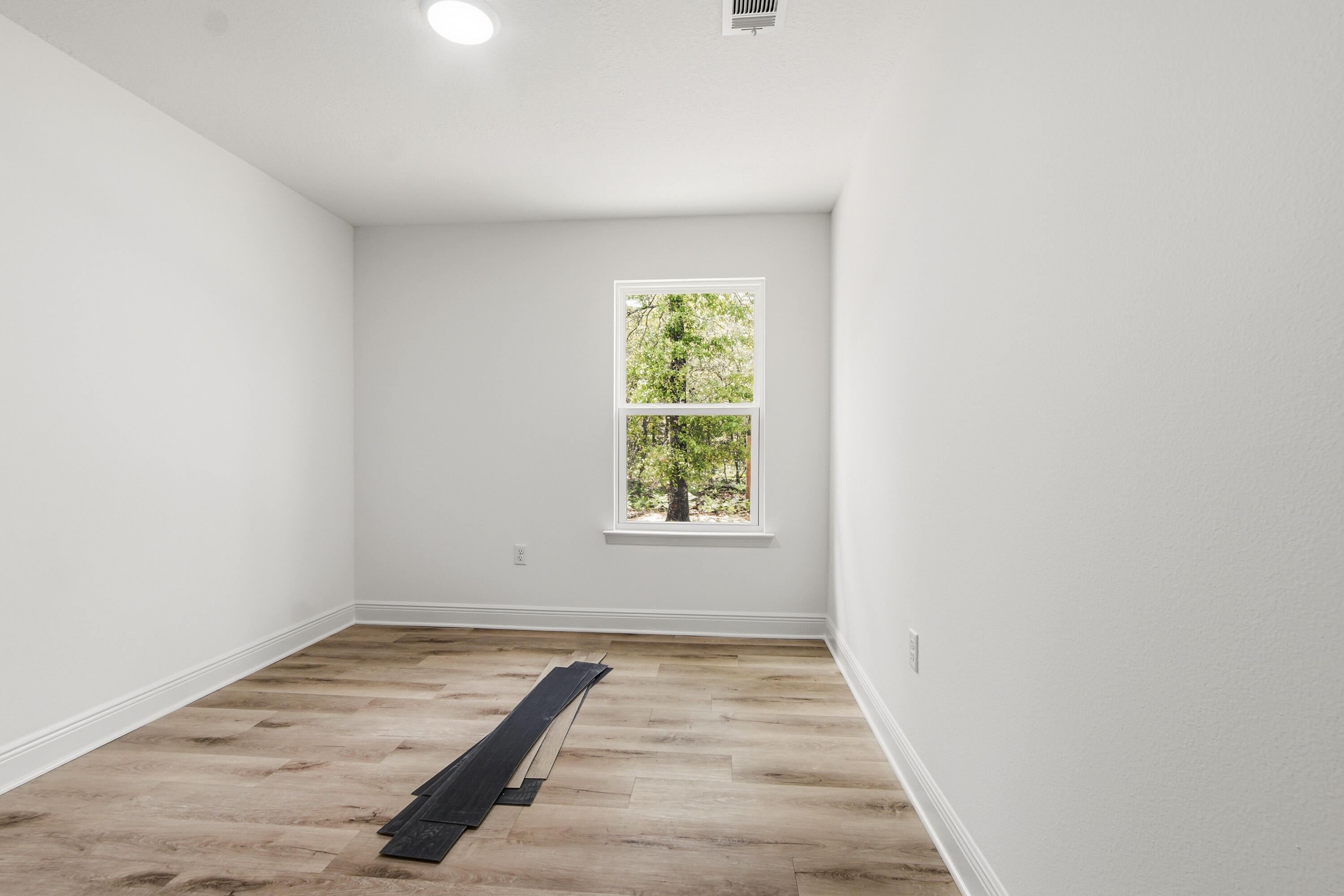 OAKWOOD HILLS UNIT 1 - Residential