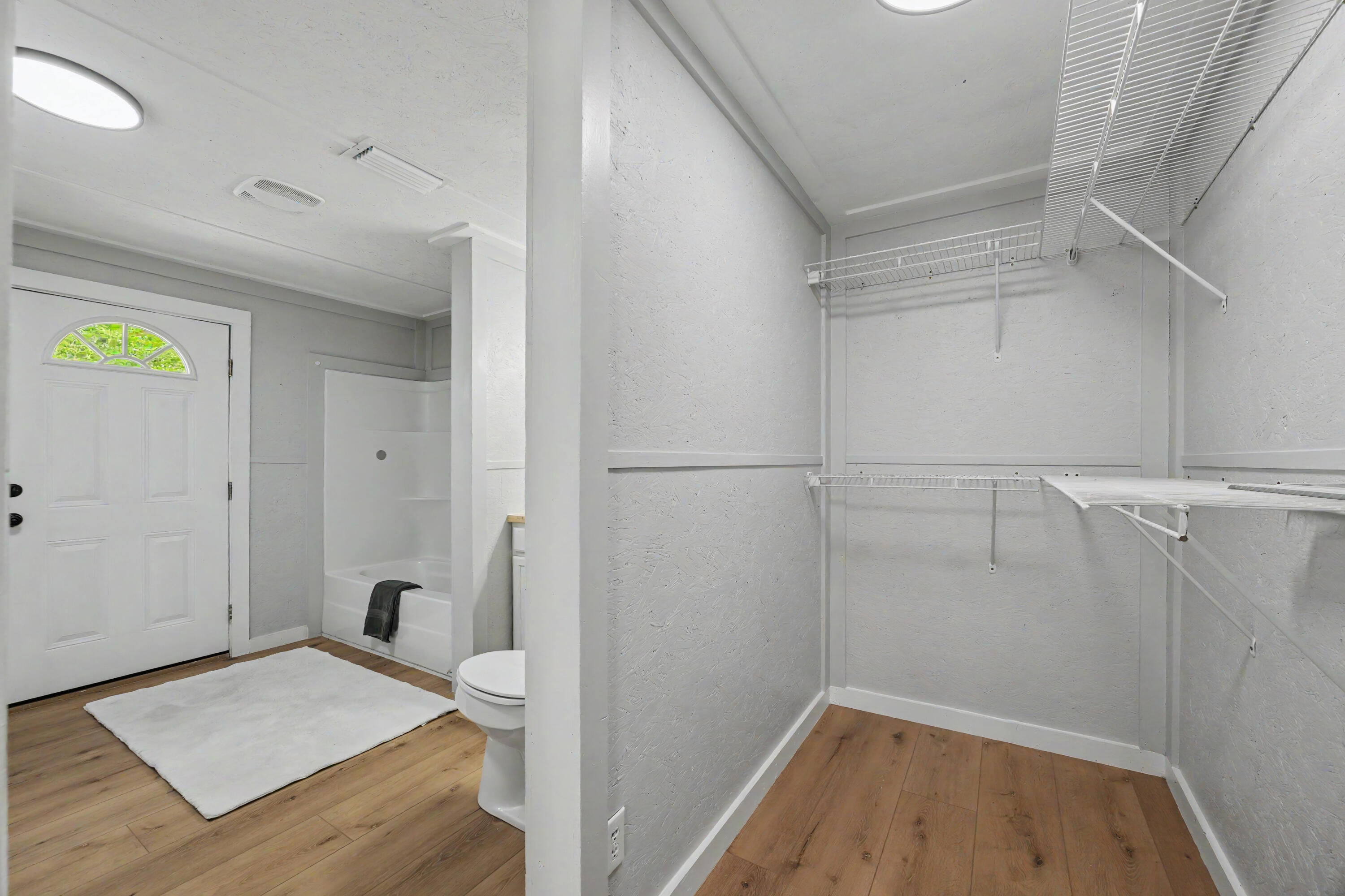 NO RECORDED SUBDIVISION - Residential