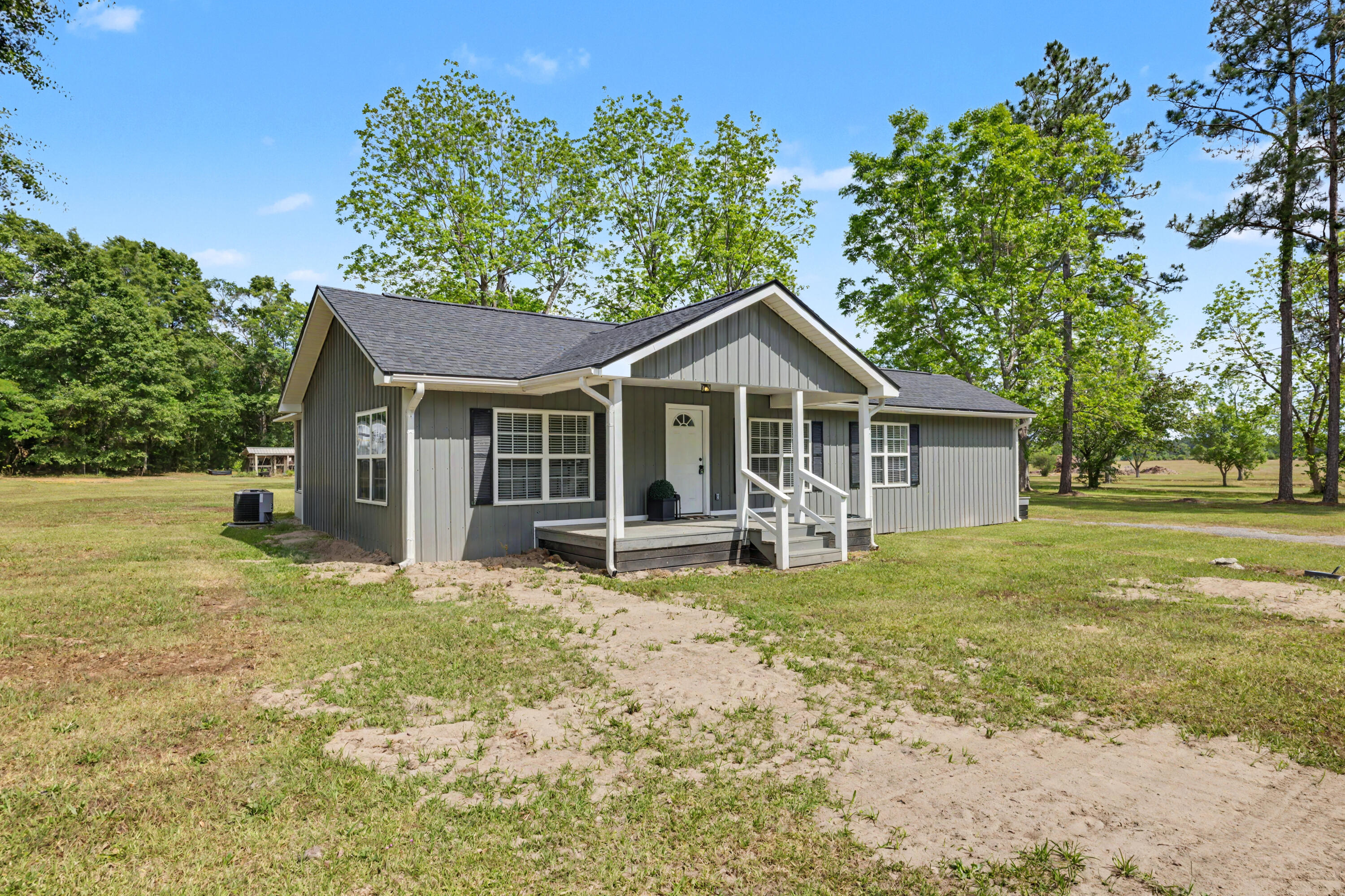 NO RECORDED SUBDIVISION - Residential