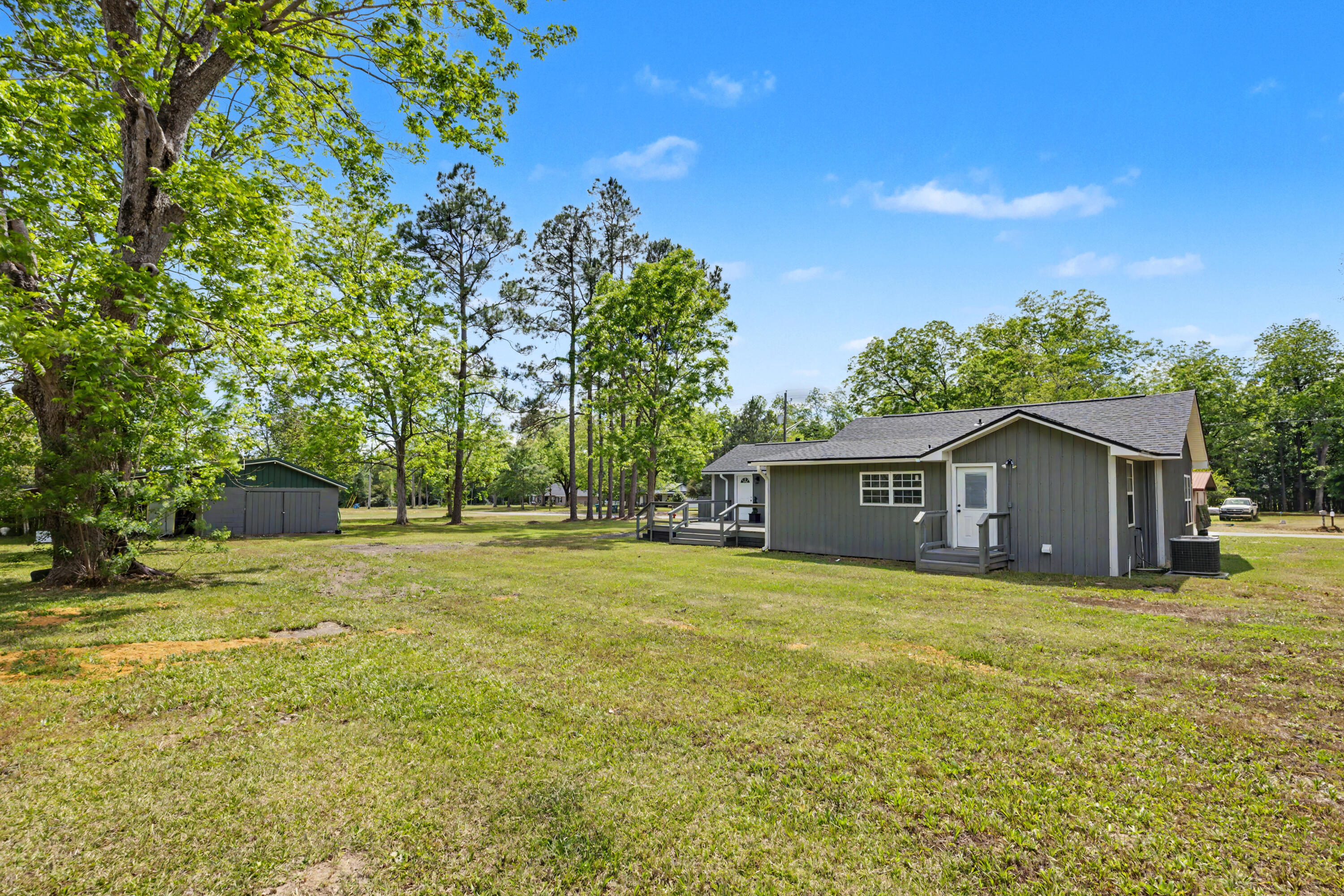 NO RECORDED SUBDIVISION - Residential