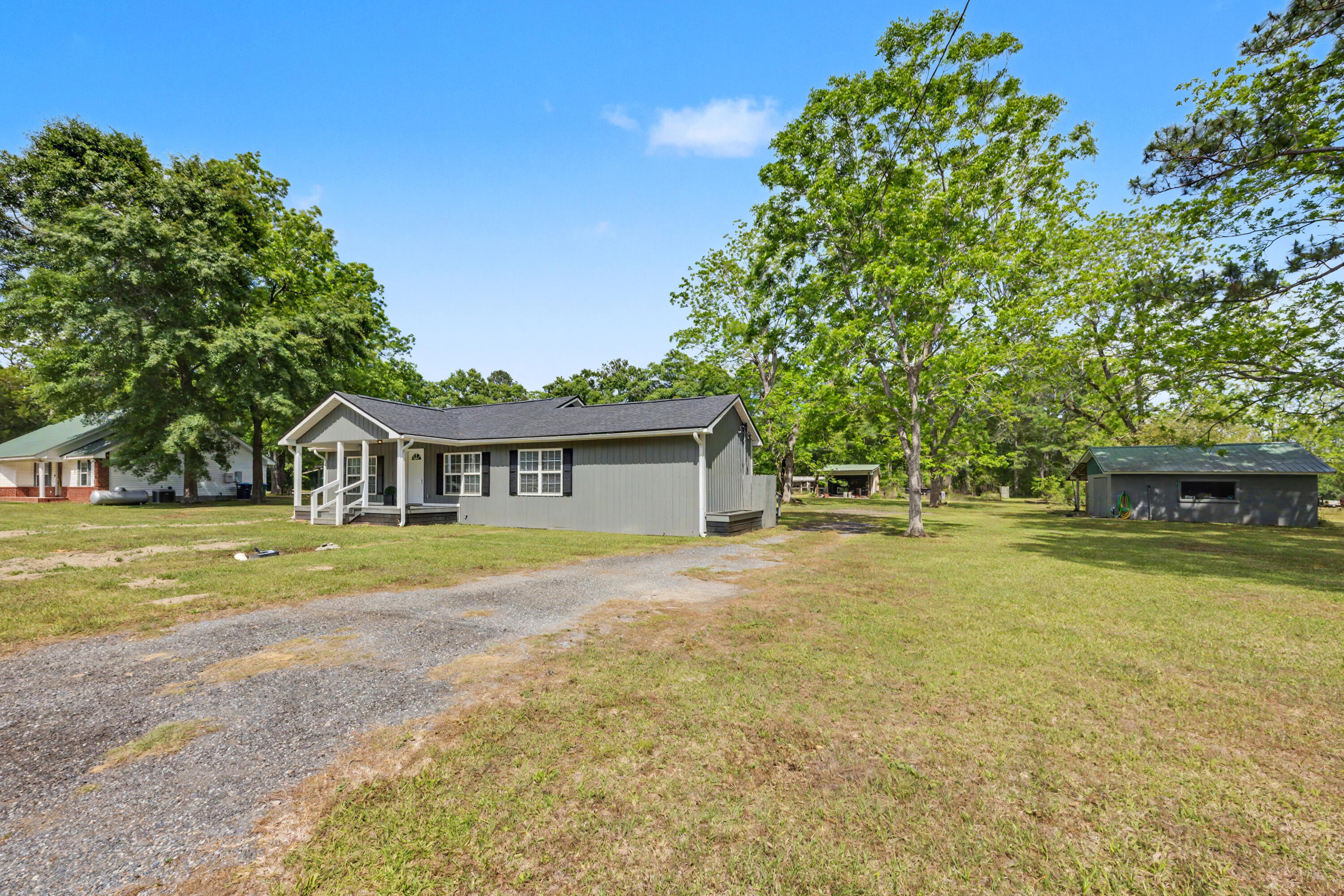 NO RECORDED SUBDIVISION - Residential