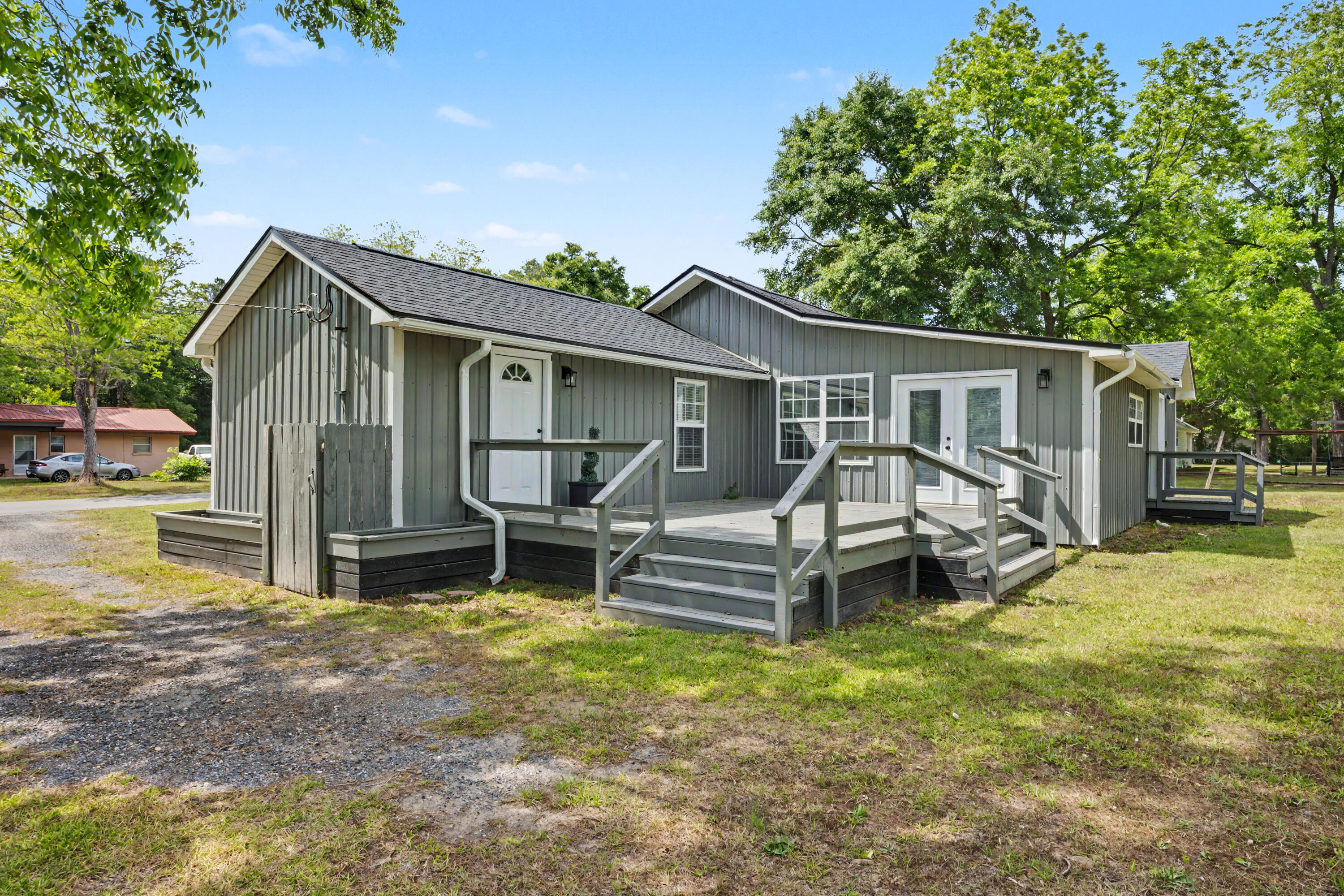 NO RECORDED SUBDIVISION - Residential