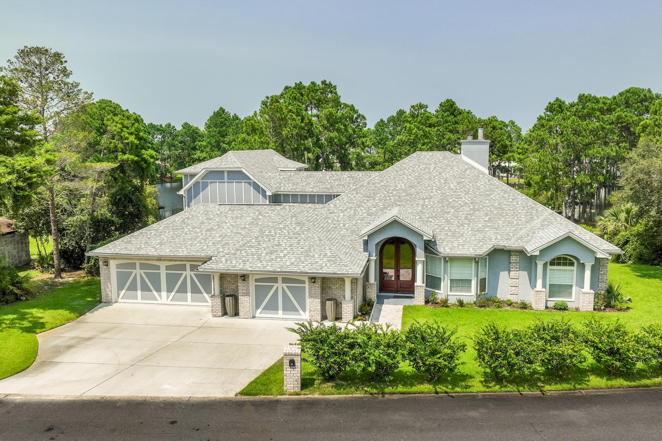 COUNTRY CLUB HILLS - Residential Lease