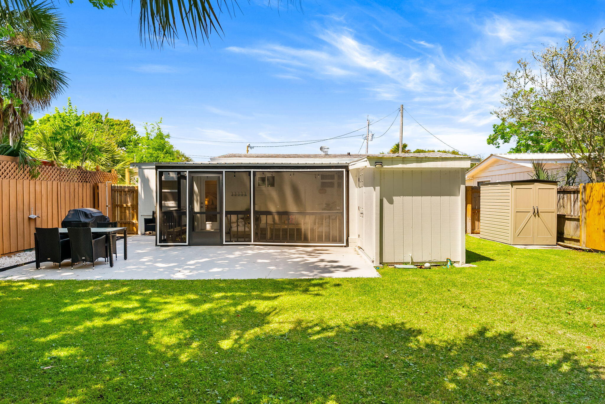 RIVIERA BEACH - Residential