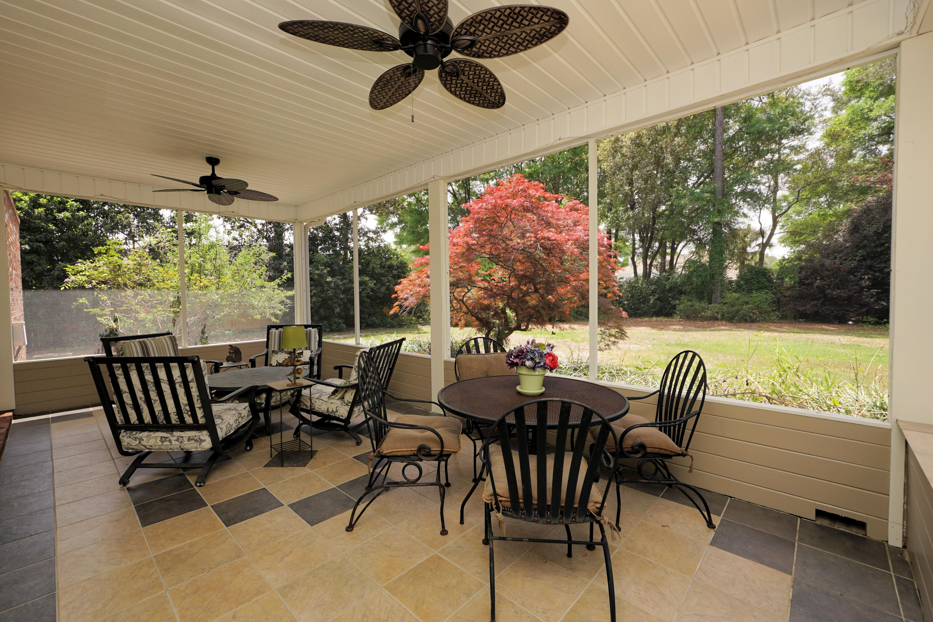 ROCKY BAYOU COUNTRY CLUB ESTATES 10 - Residential