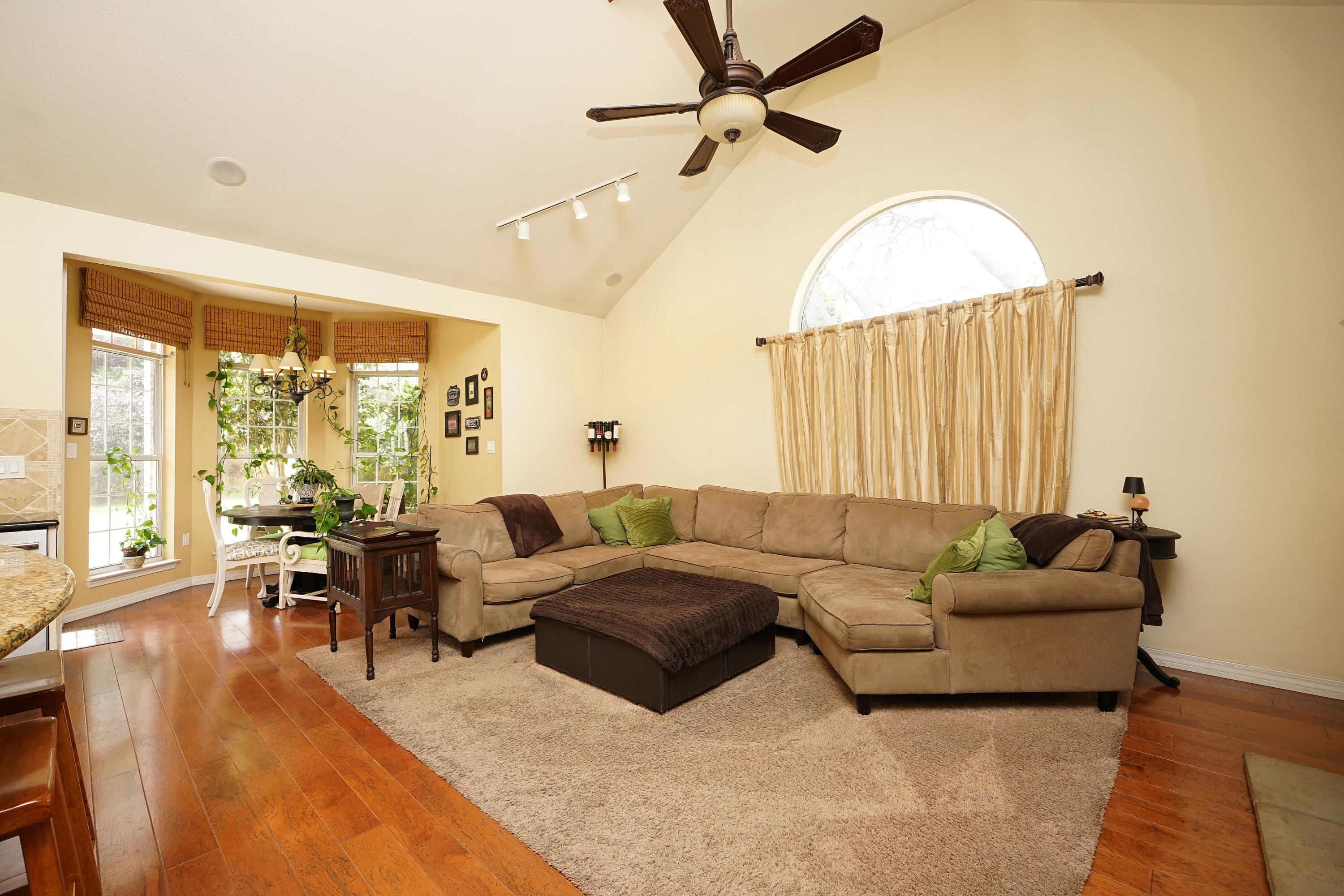 ROCKY BAYOU COUNTRY CLUB ESTATES 10 - Residential